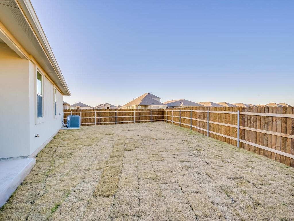 16812 Marcello Dr Property Photo 27