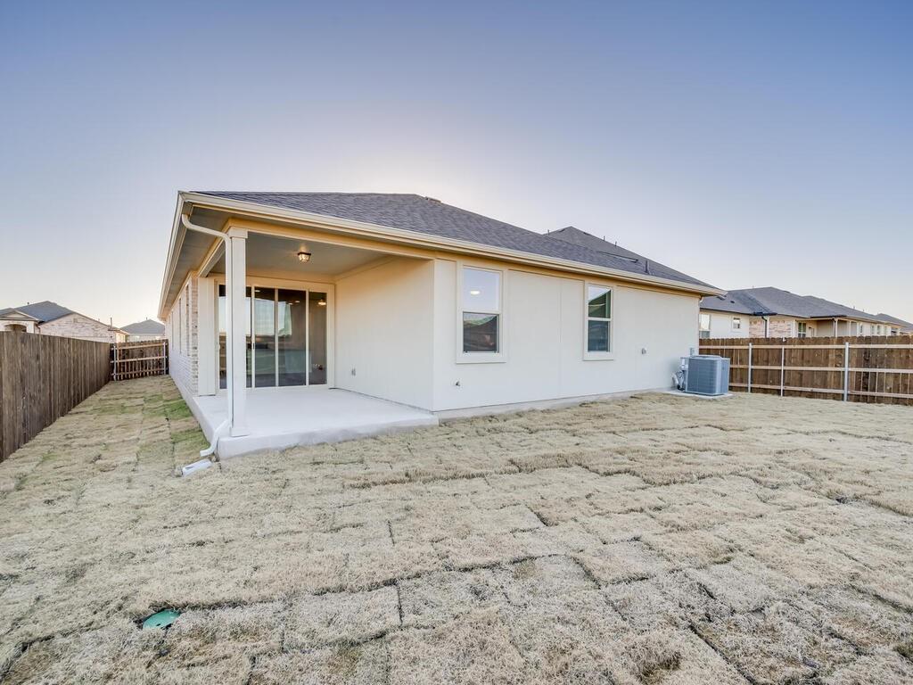 16812 Marcello Dr Property Photo 28