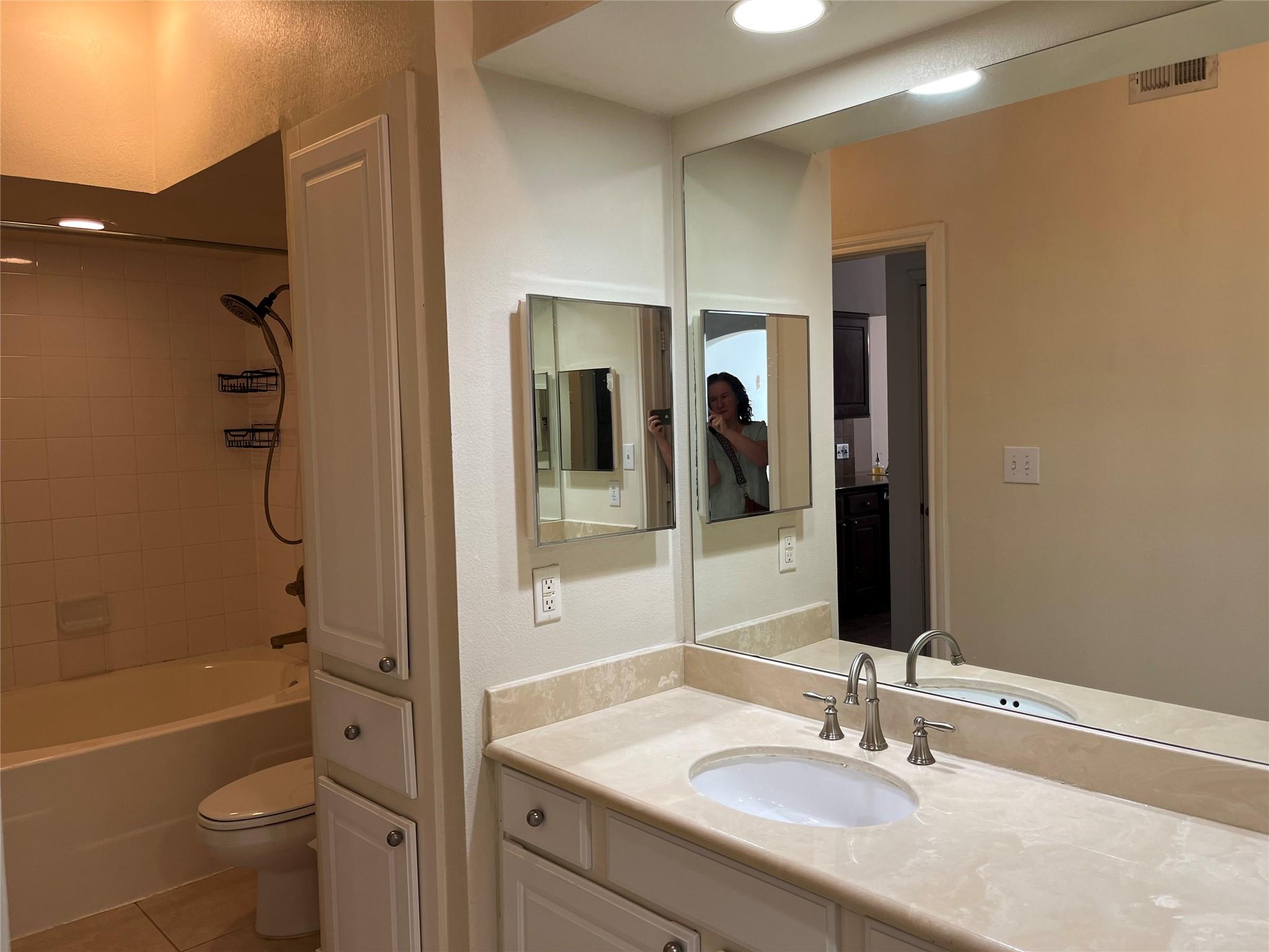 7701 Rialto Blvd 1326 Property Photo 14