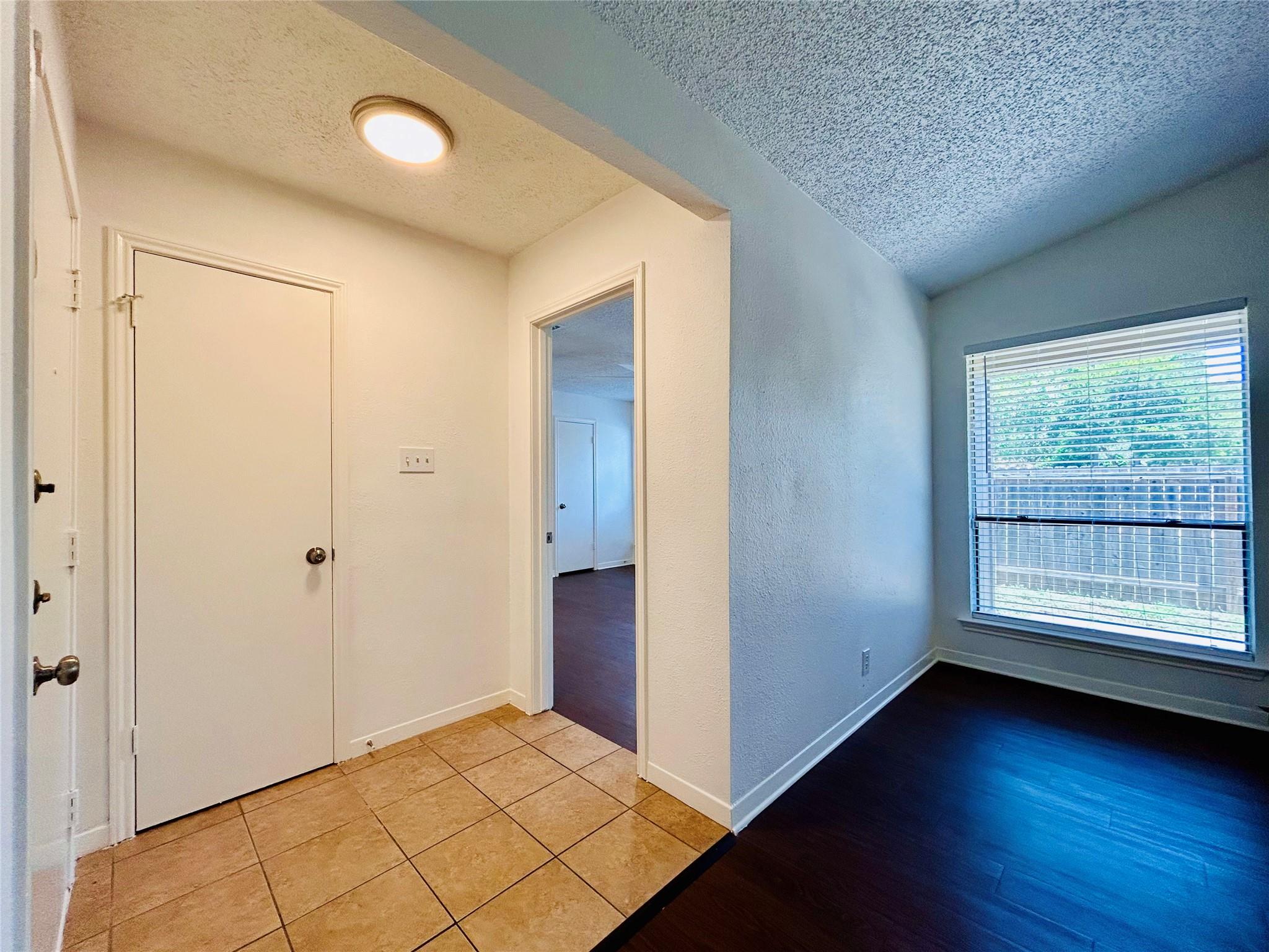 8325 Fathom Cir #a Property Photo 4
