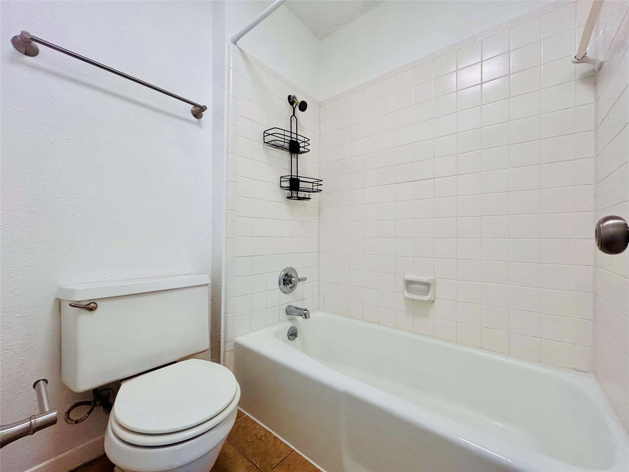 8325 Fathom Cir #a Property Photo 14