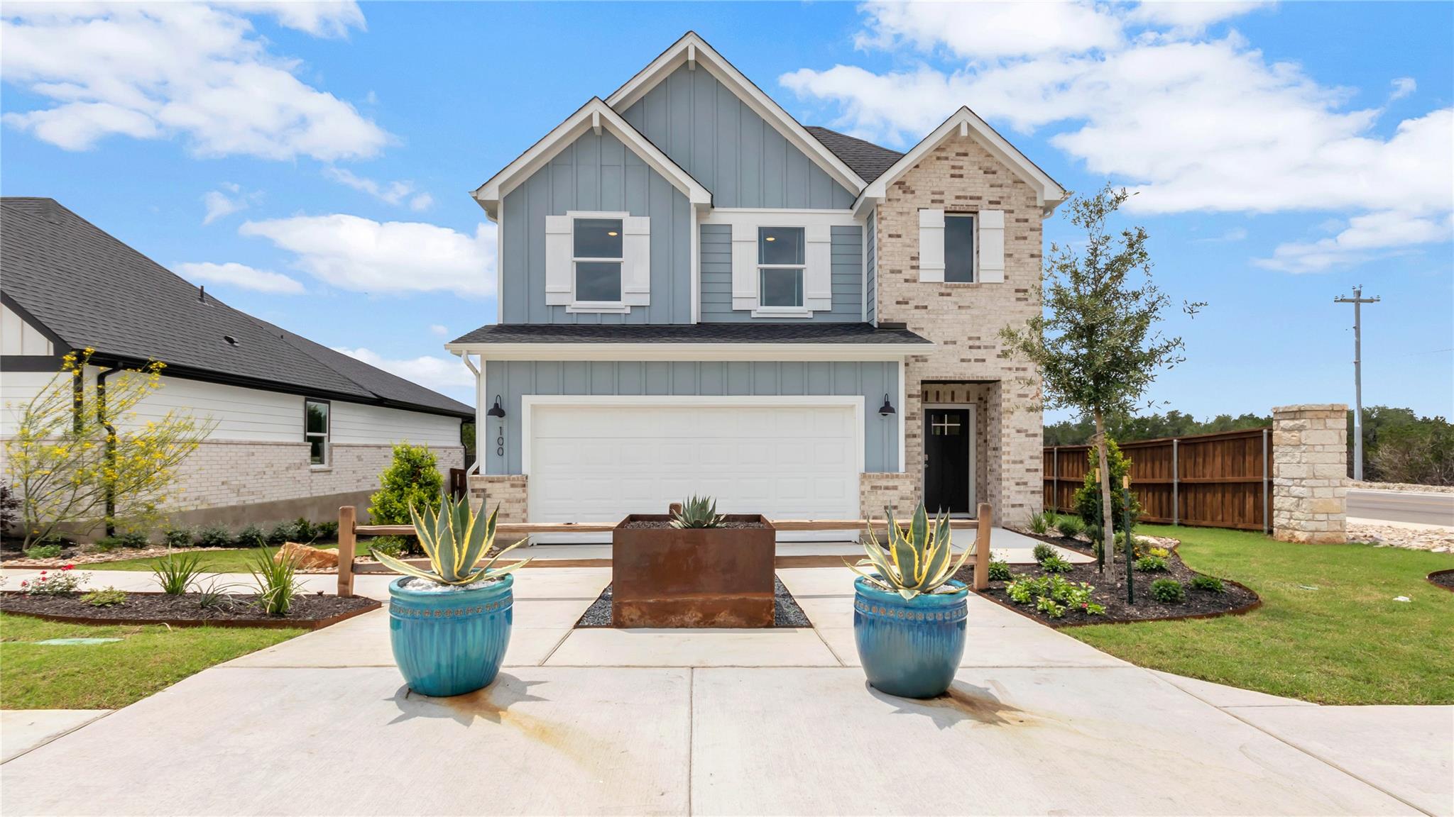 100 Heatherwood Ter Property Photo