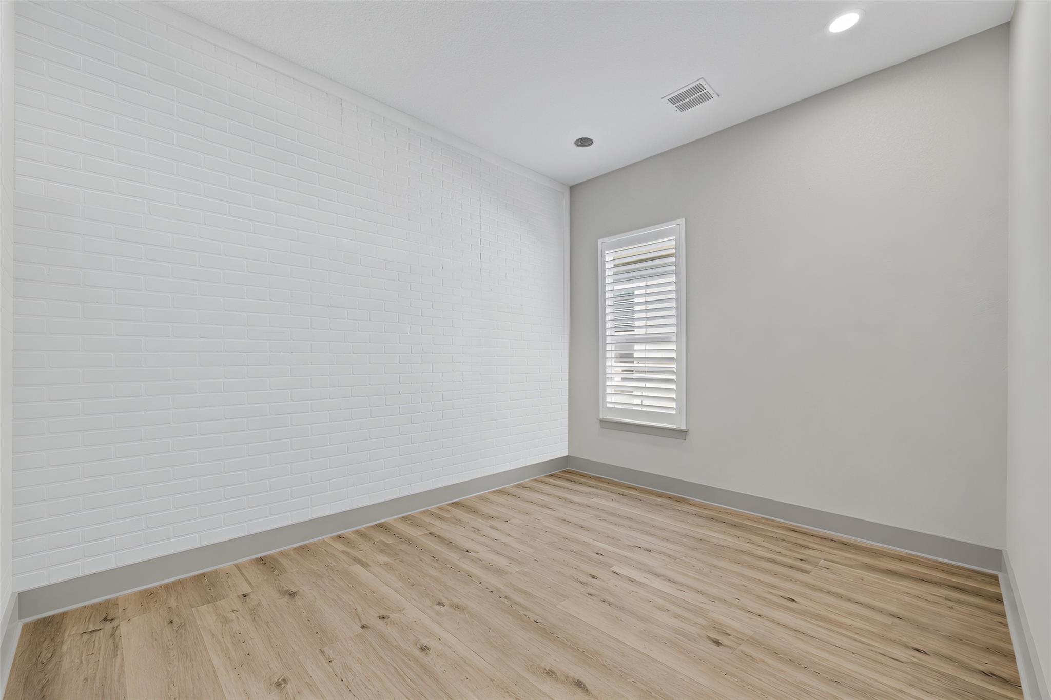 10824 E Crystal Falls Pkwy E #505 Property Photo 5