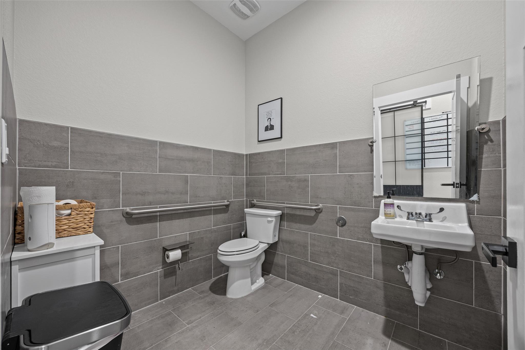 10824 E Crystal Falls Pkwy E #505 Property Photo 9