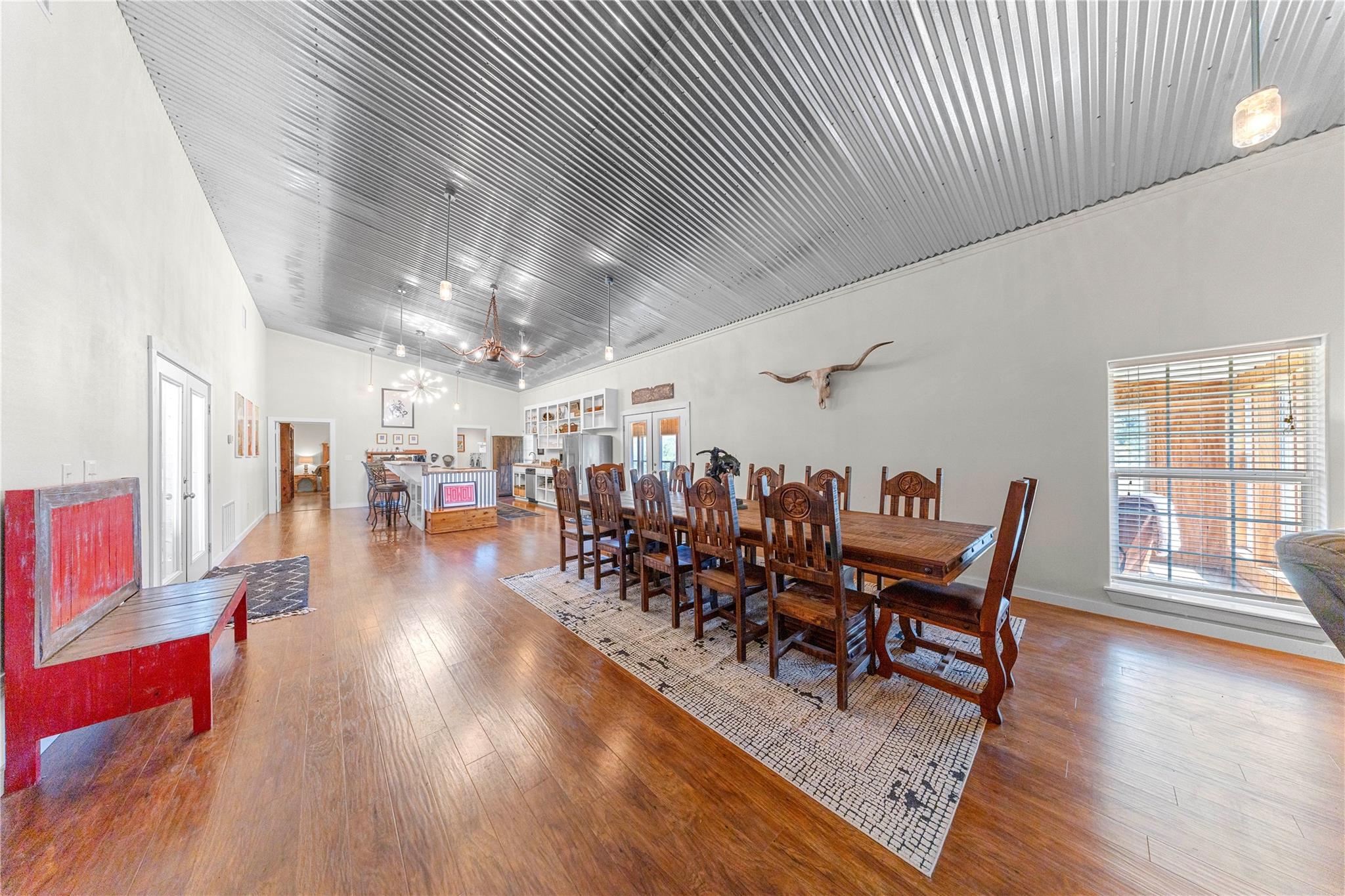 6417 County Road 240 Property Photo 10