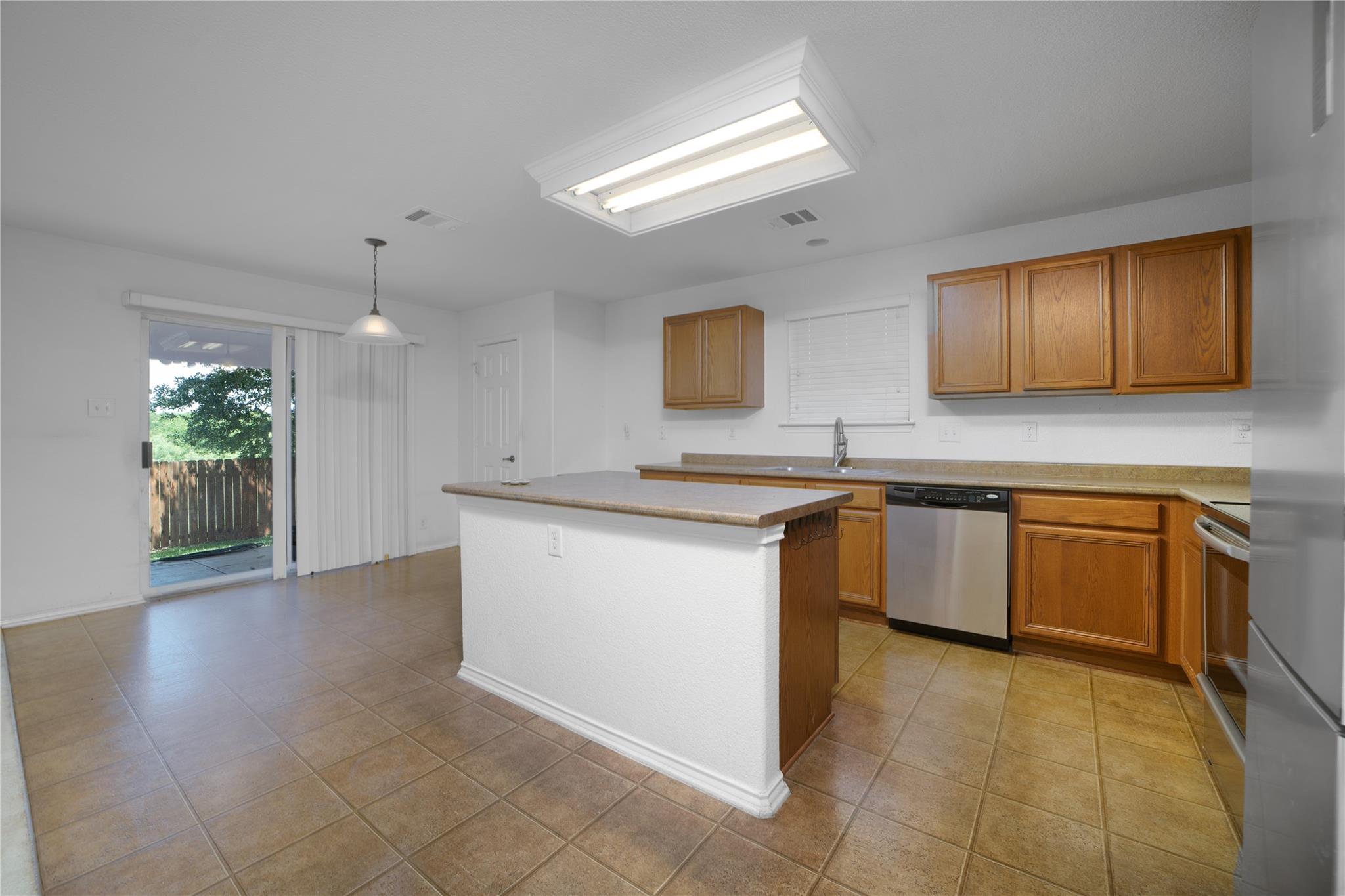 180 Beech Dr Property Photo 12
