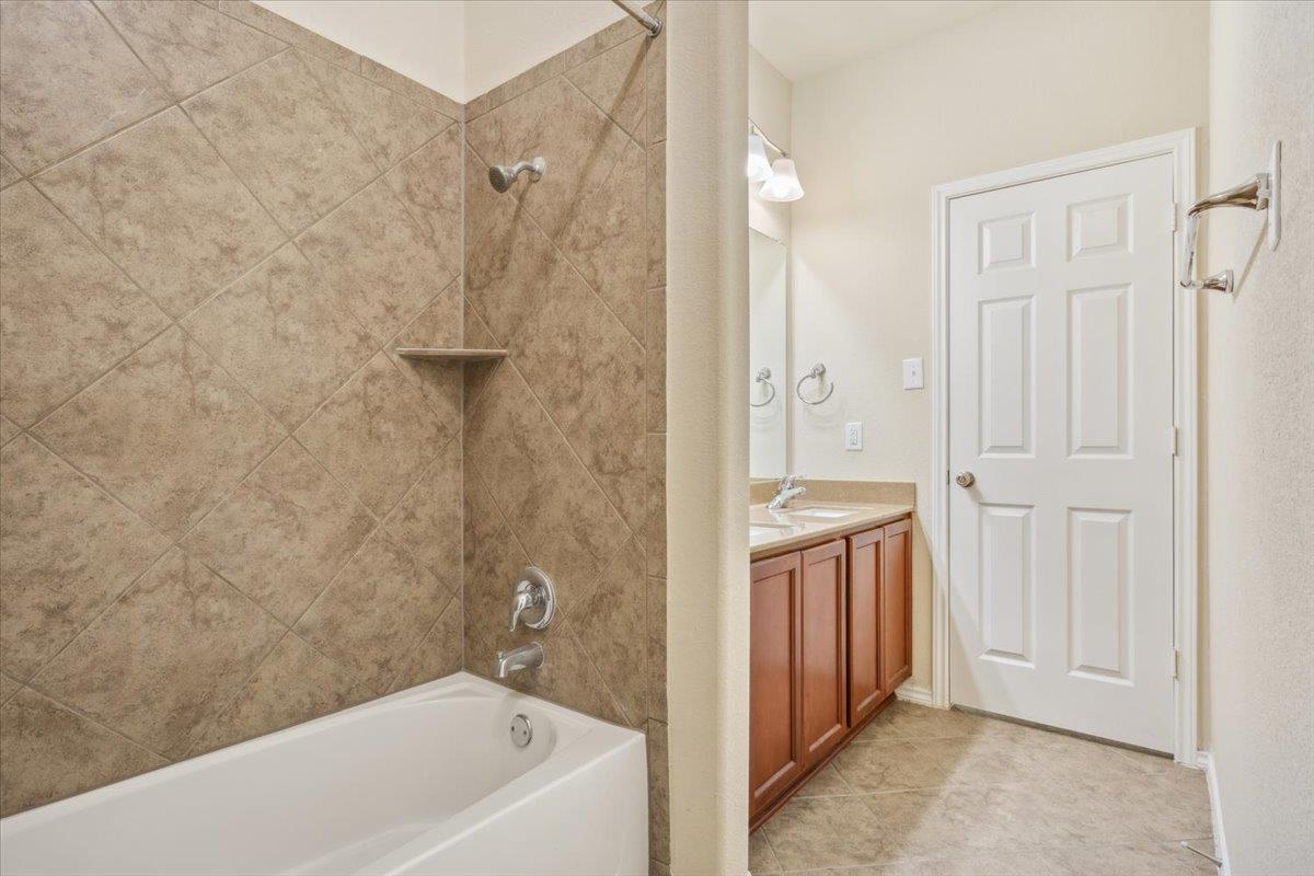 1110 Basalt Ct Property Photo 31