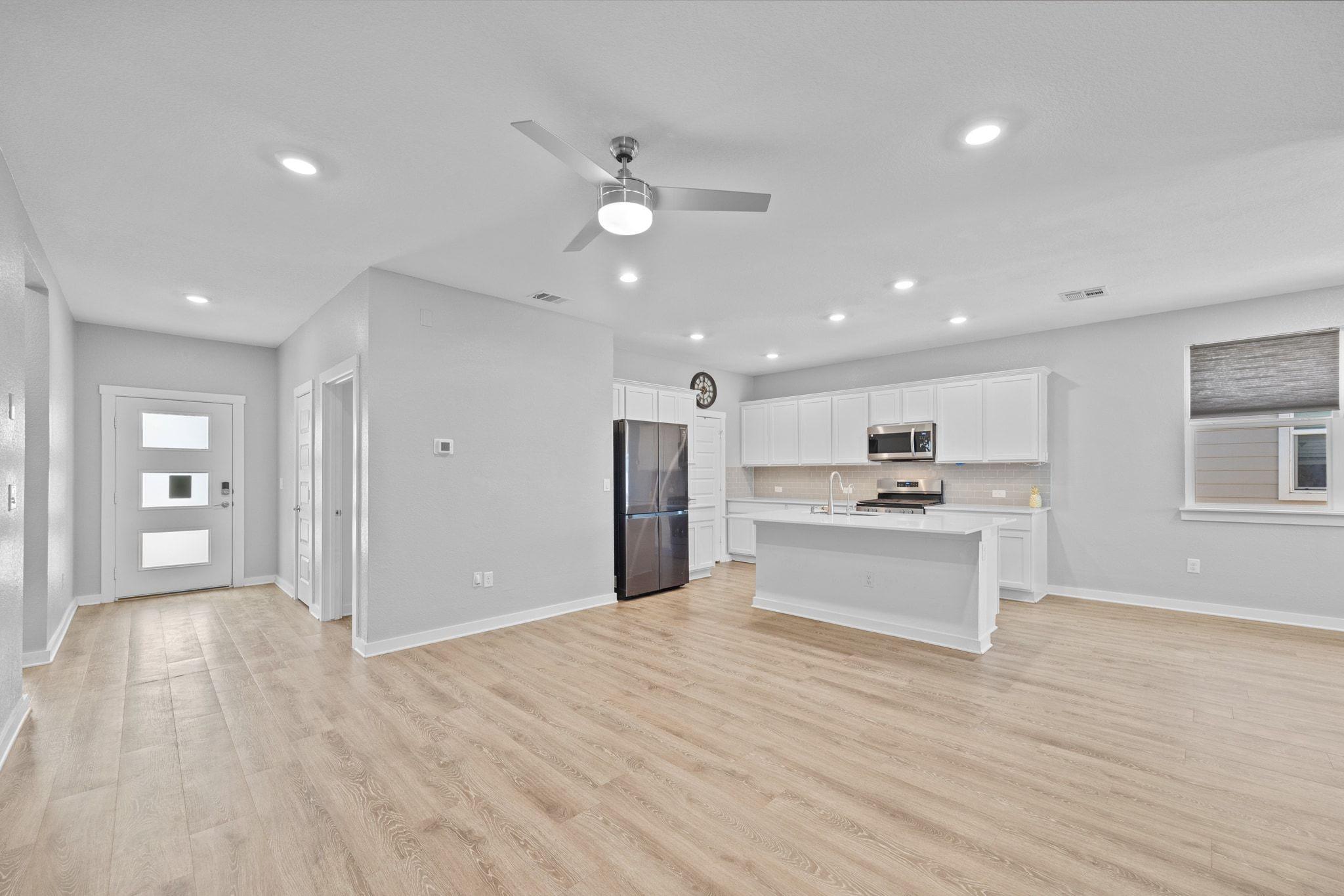 129 Cupreata Ln Property Photo 3