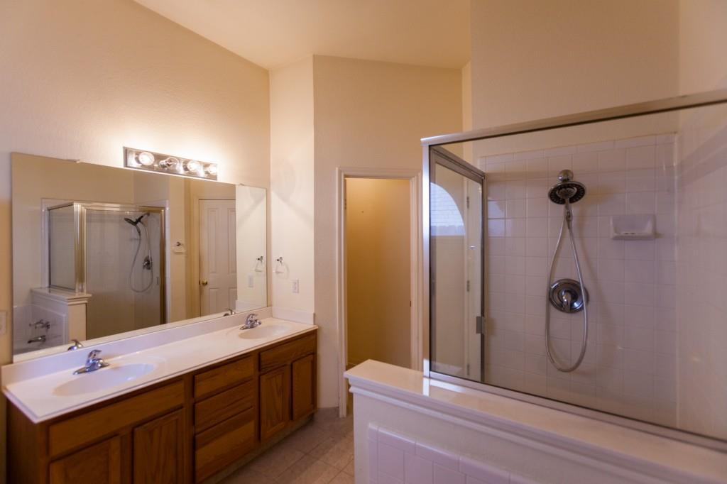 9003 Sommerland Way Property Photo 4