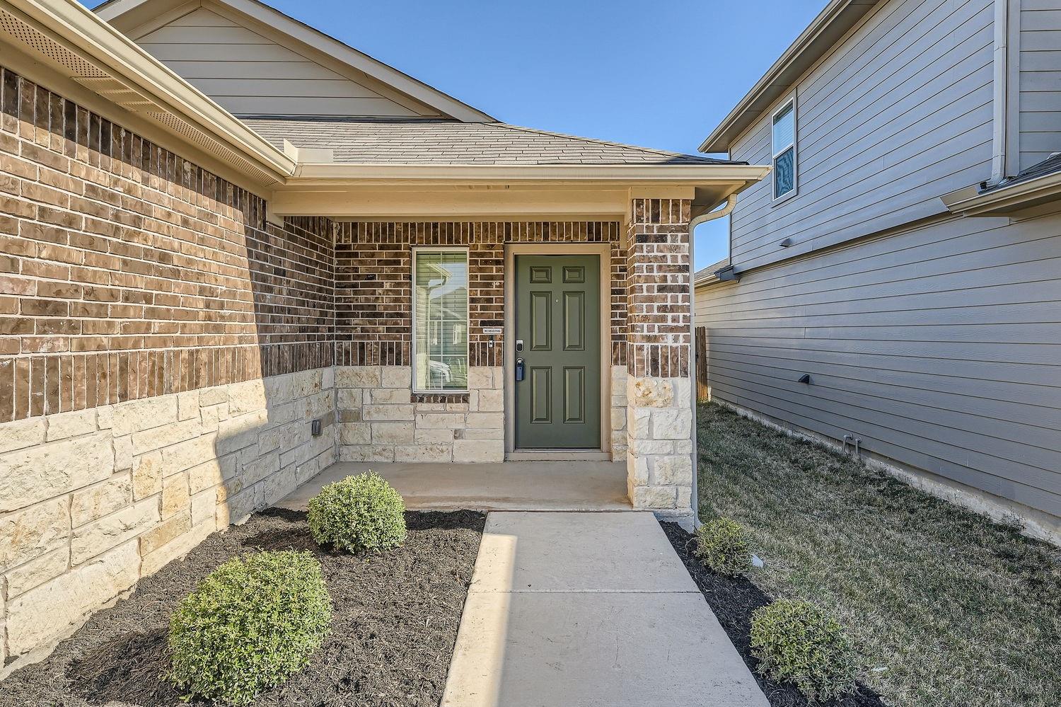 11804 Rush Ln Property Photo 2