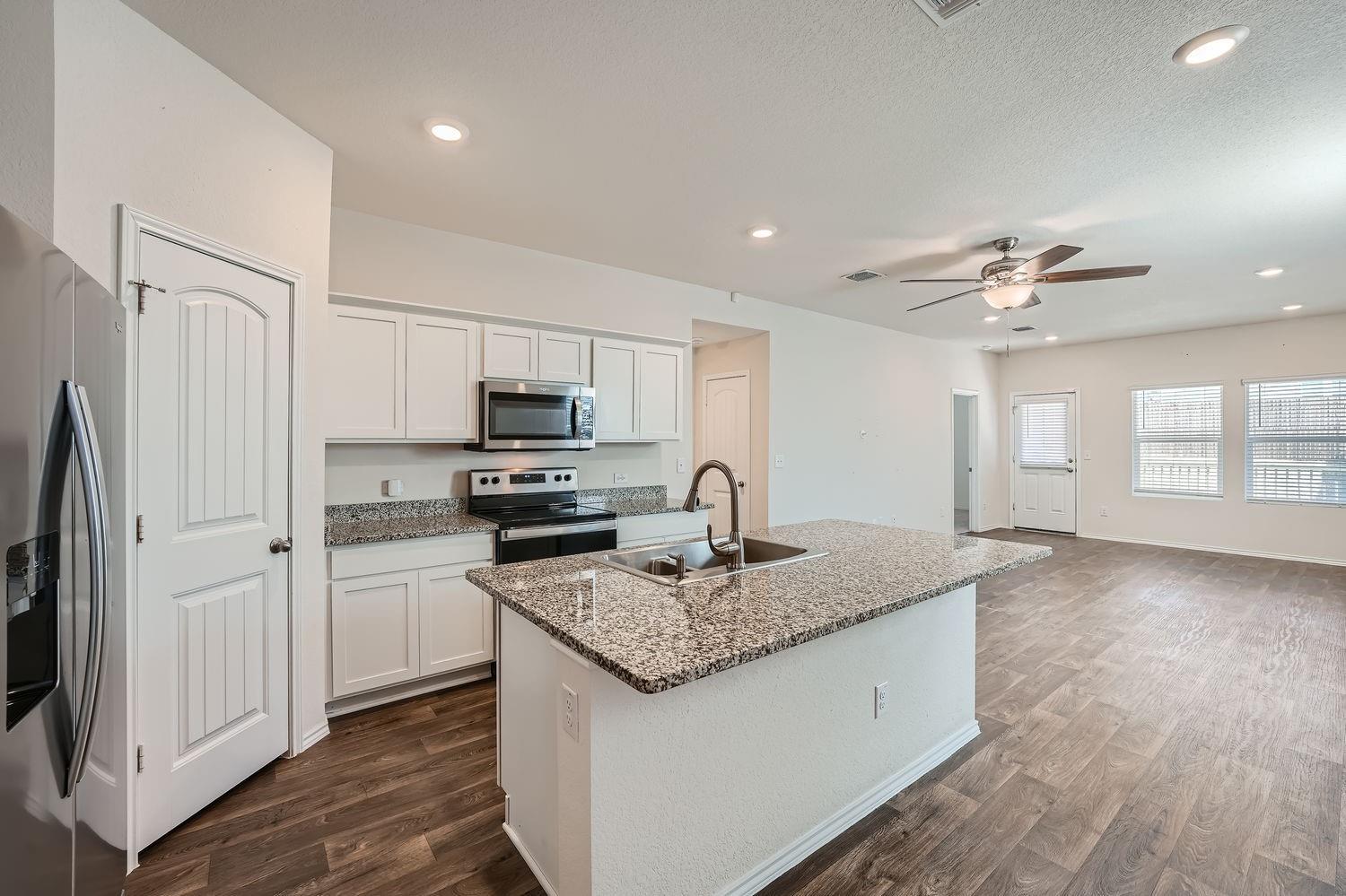 11804 Rush Ln Property Photo 5