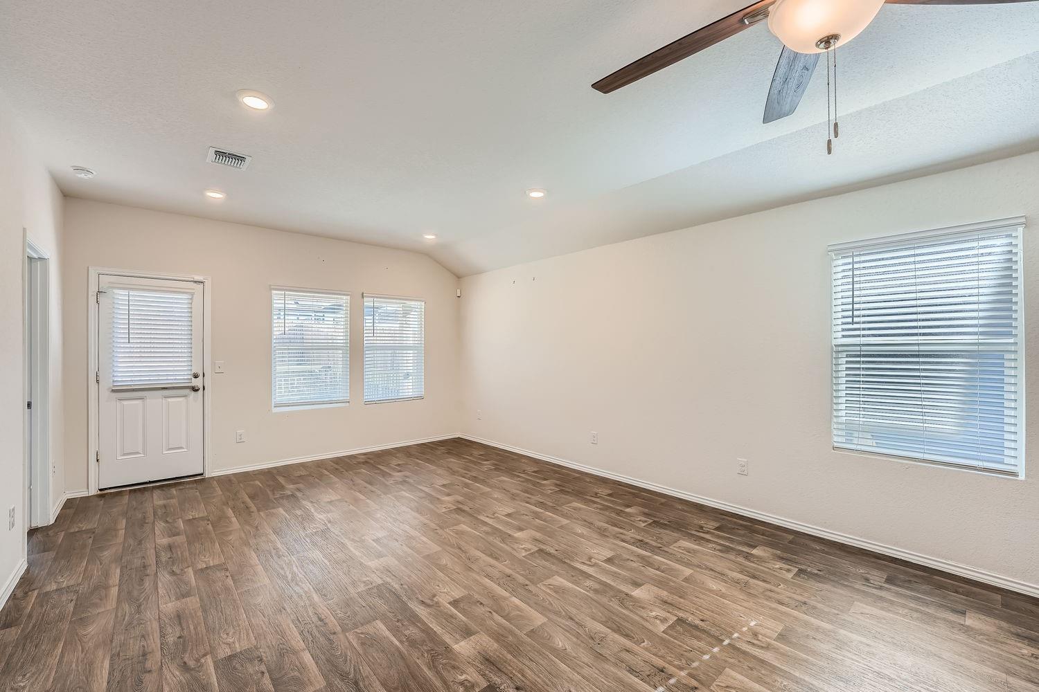 11804 Rush Ln Property Photo 10