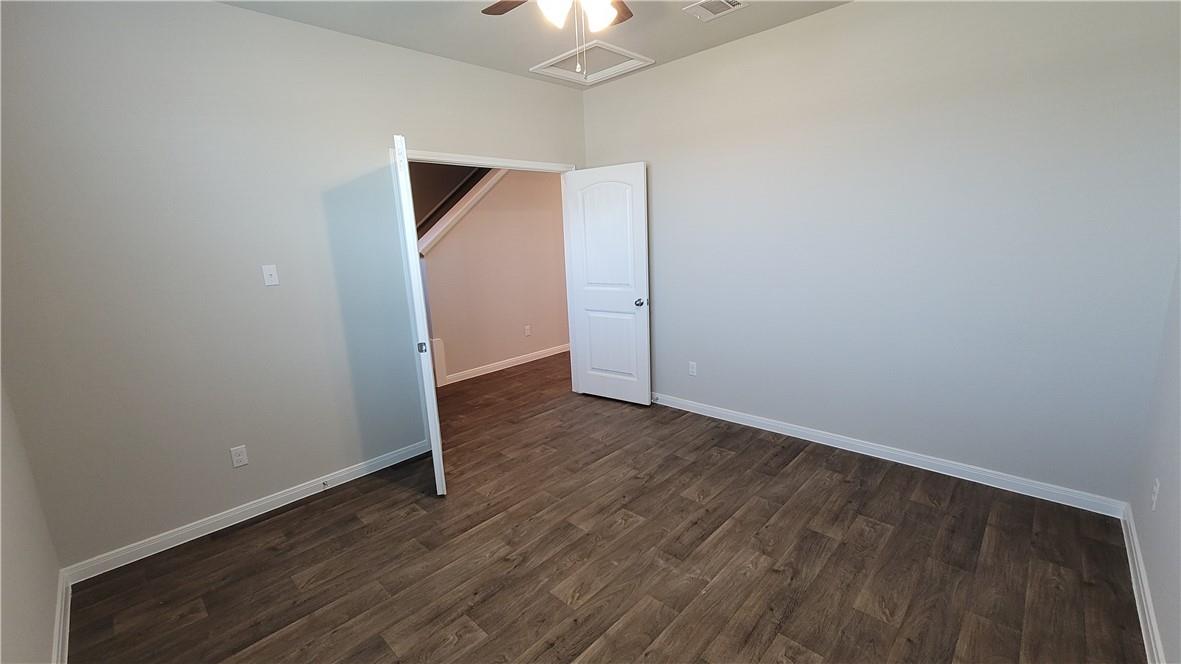 6406 Kildare Dr Property Photo 3