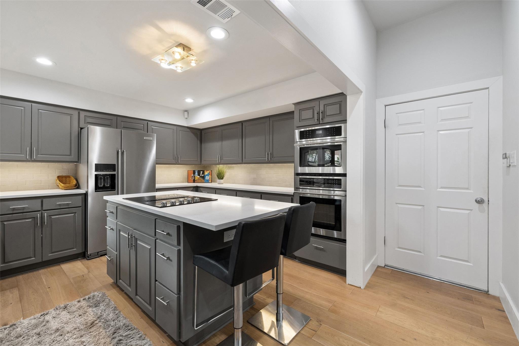 1615 Spyglass Dr #4 Property Photo 14