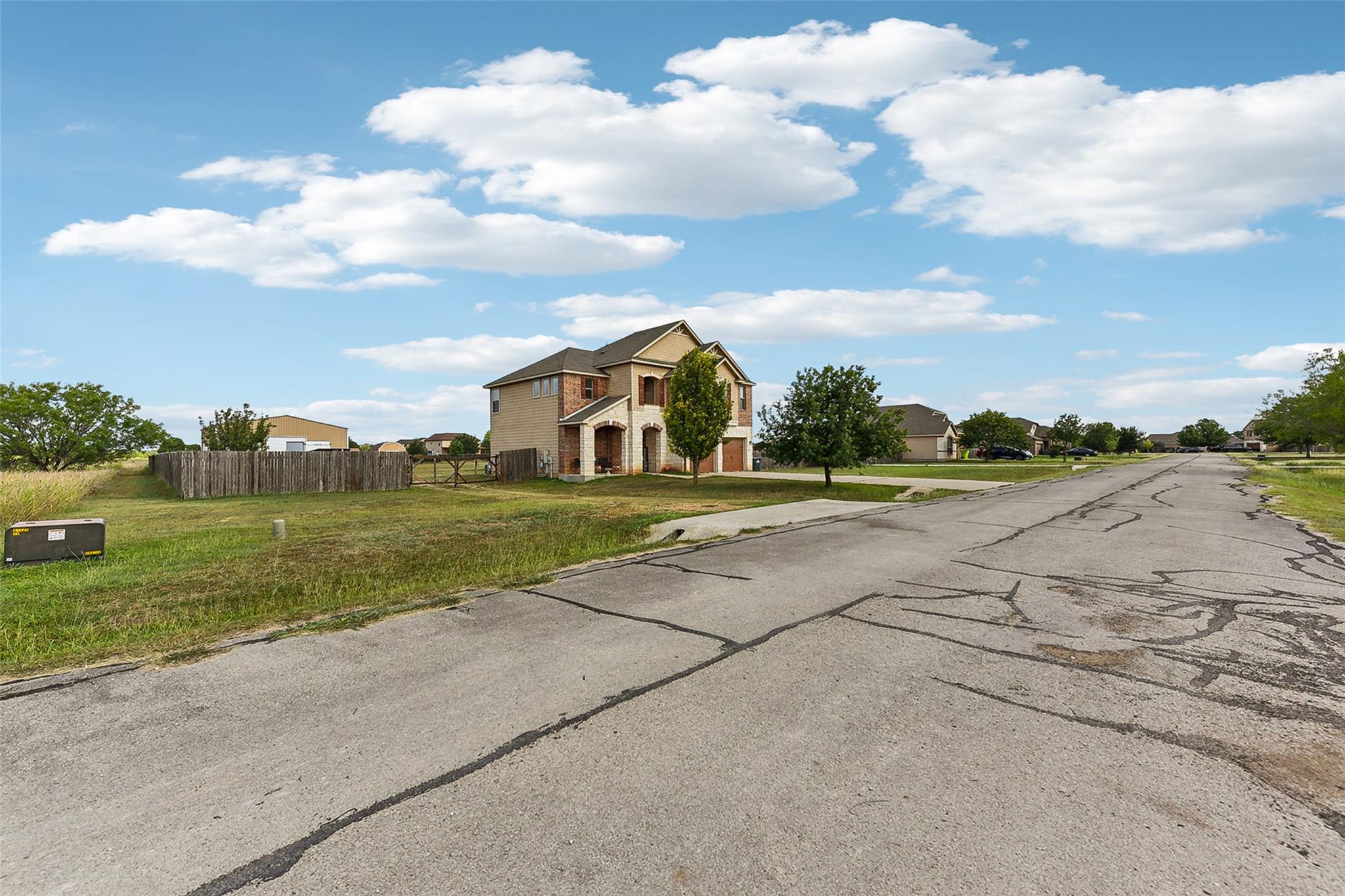 132 Brittany Ln Property Photo 5