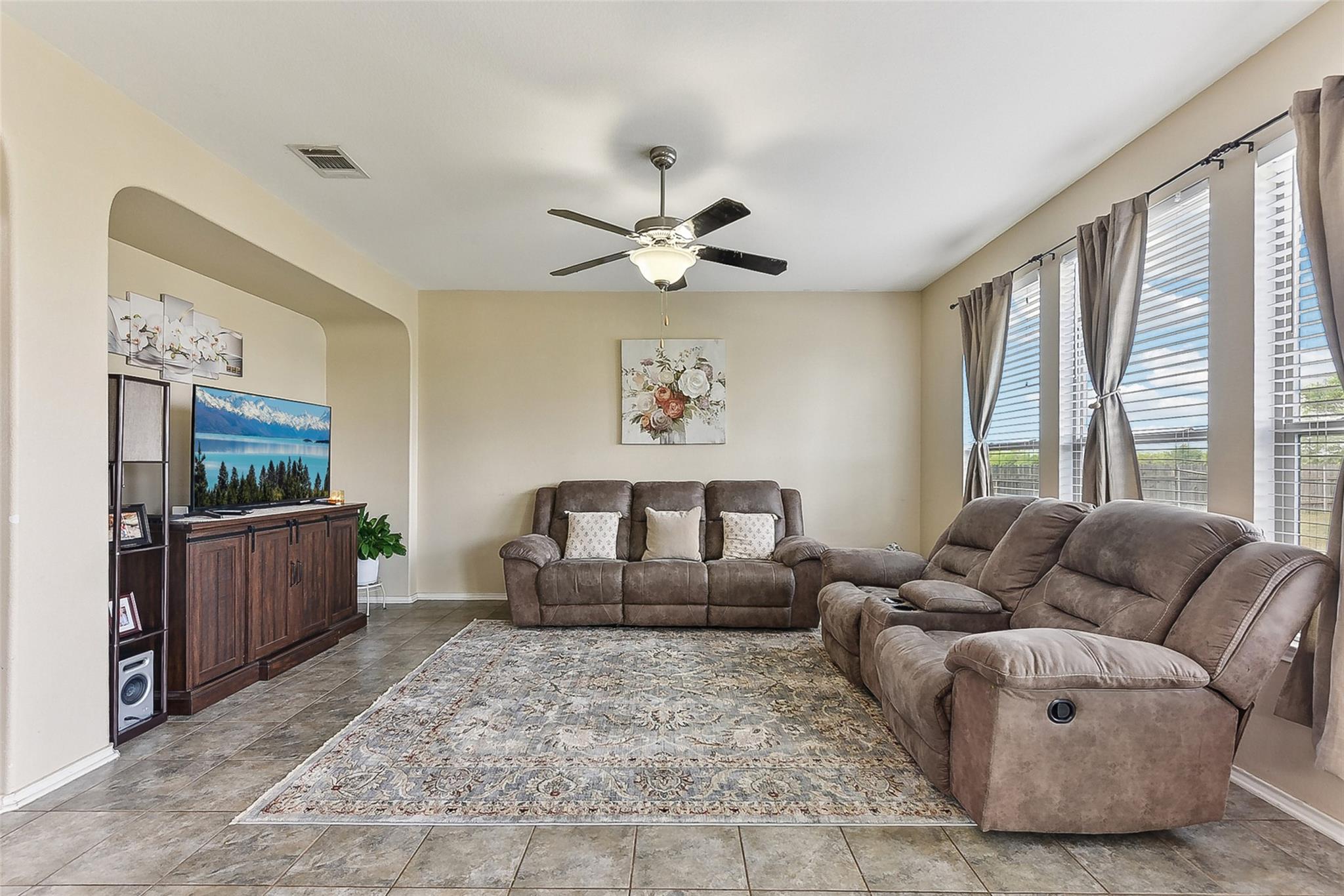 132 Brittany Ln Property Photo 8