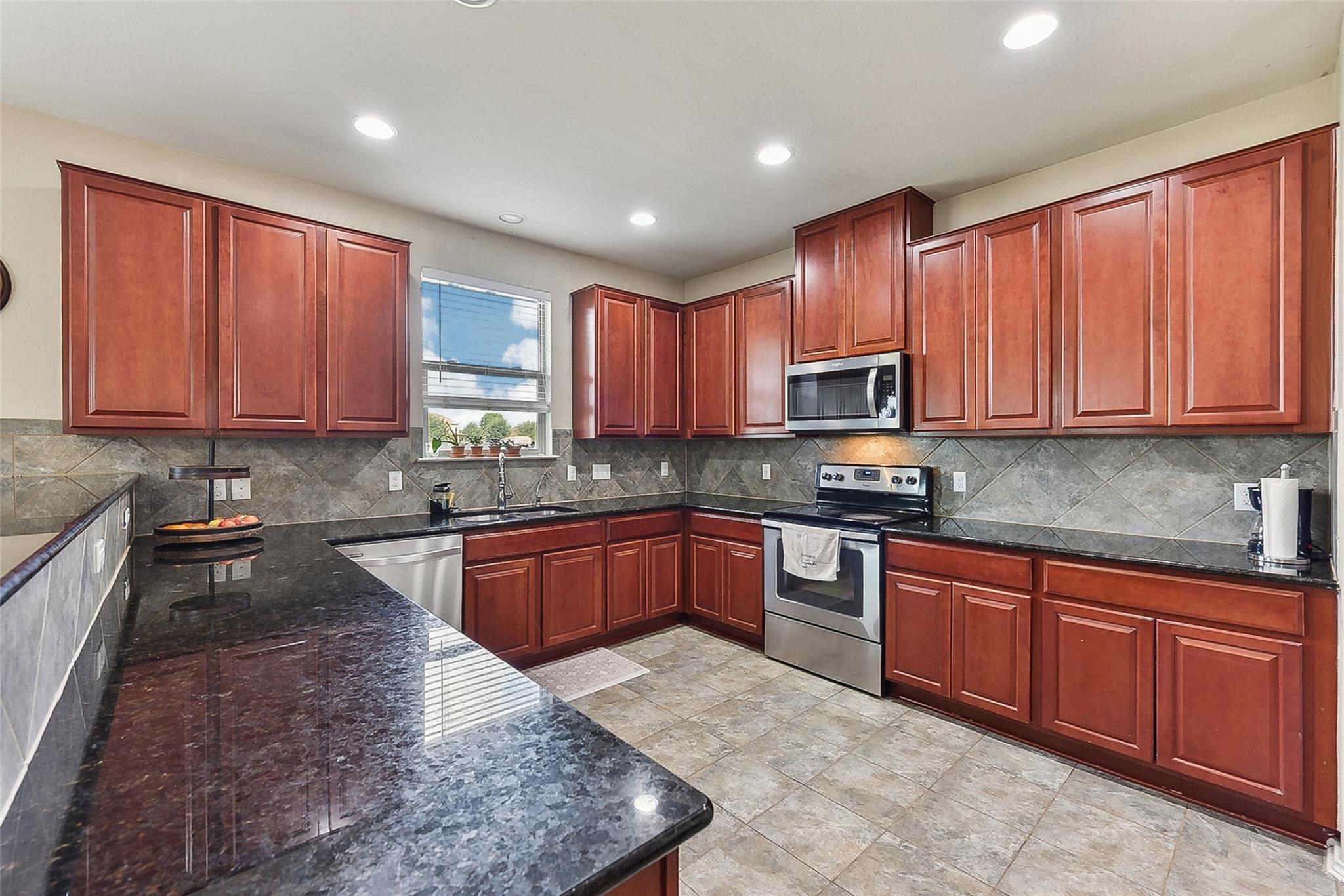 132 Brittany Ln Property Photo 13