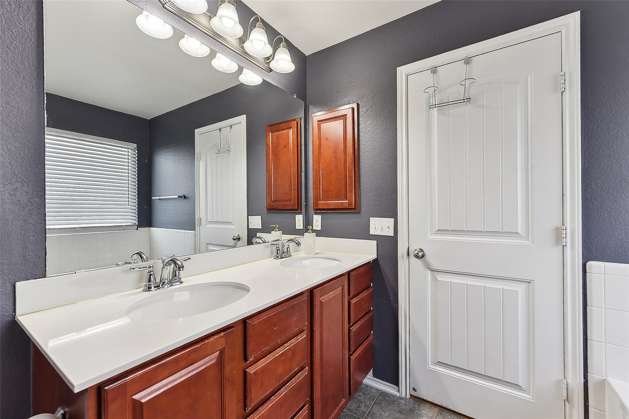 132 Brittany Ln Property Photo 32