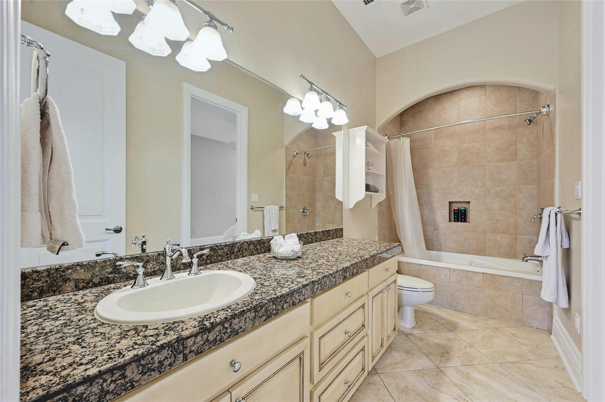2004 Canonero Dr Property Photo 28