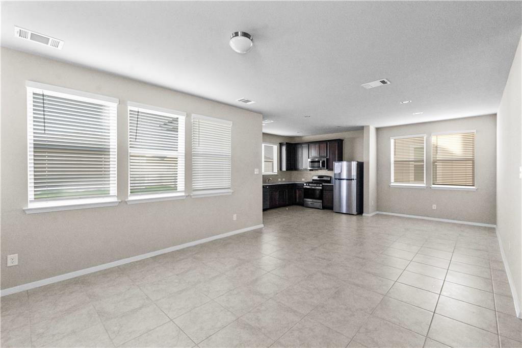 124 Fabion St Property Photo 6