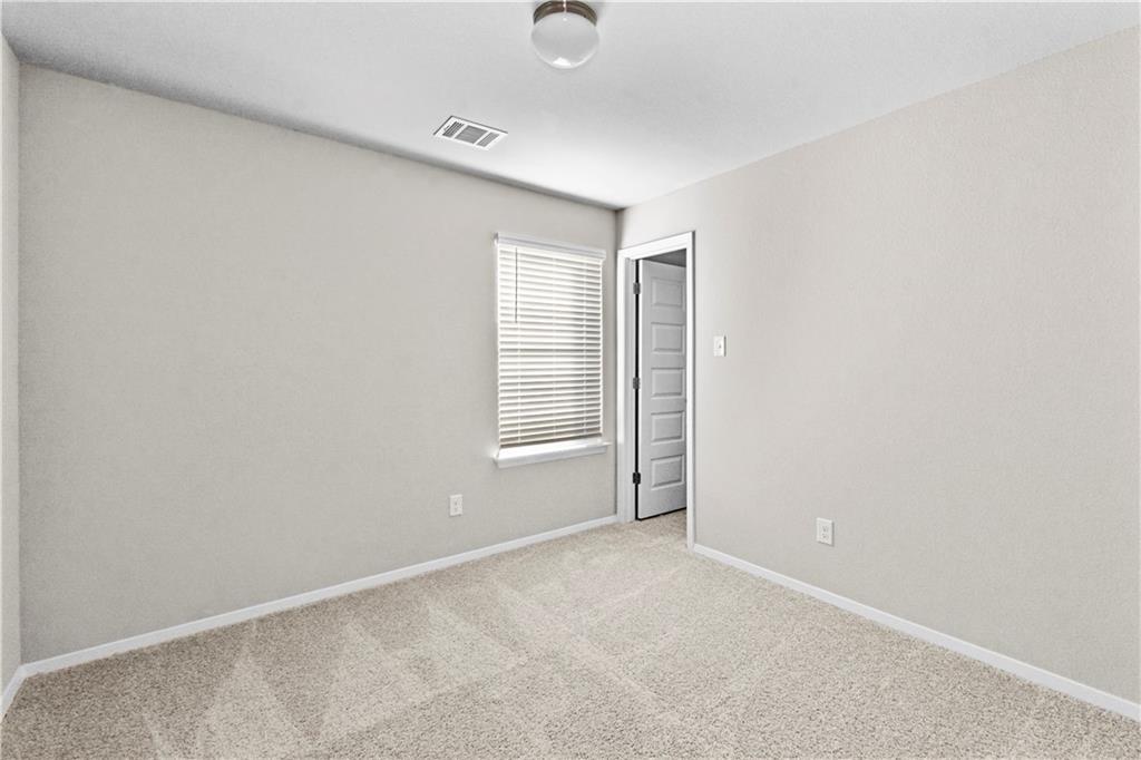 124 Fabion St Property Photo 13
