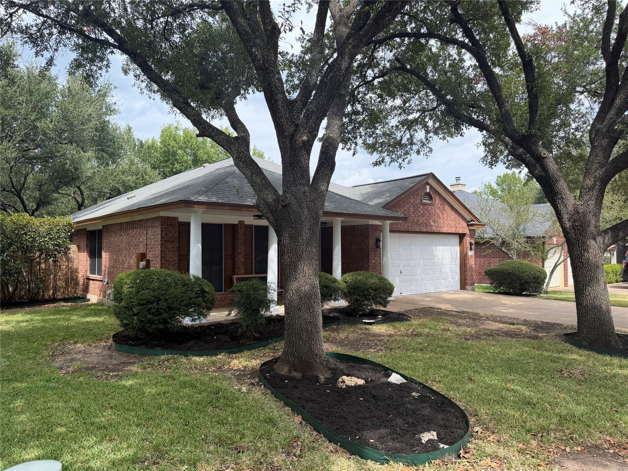 4604 Ramies Run Property Photo 1