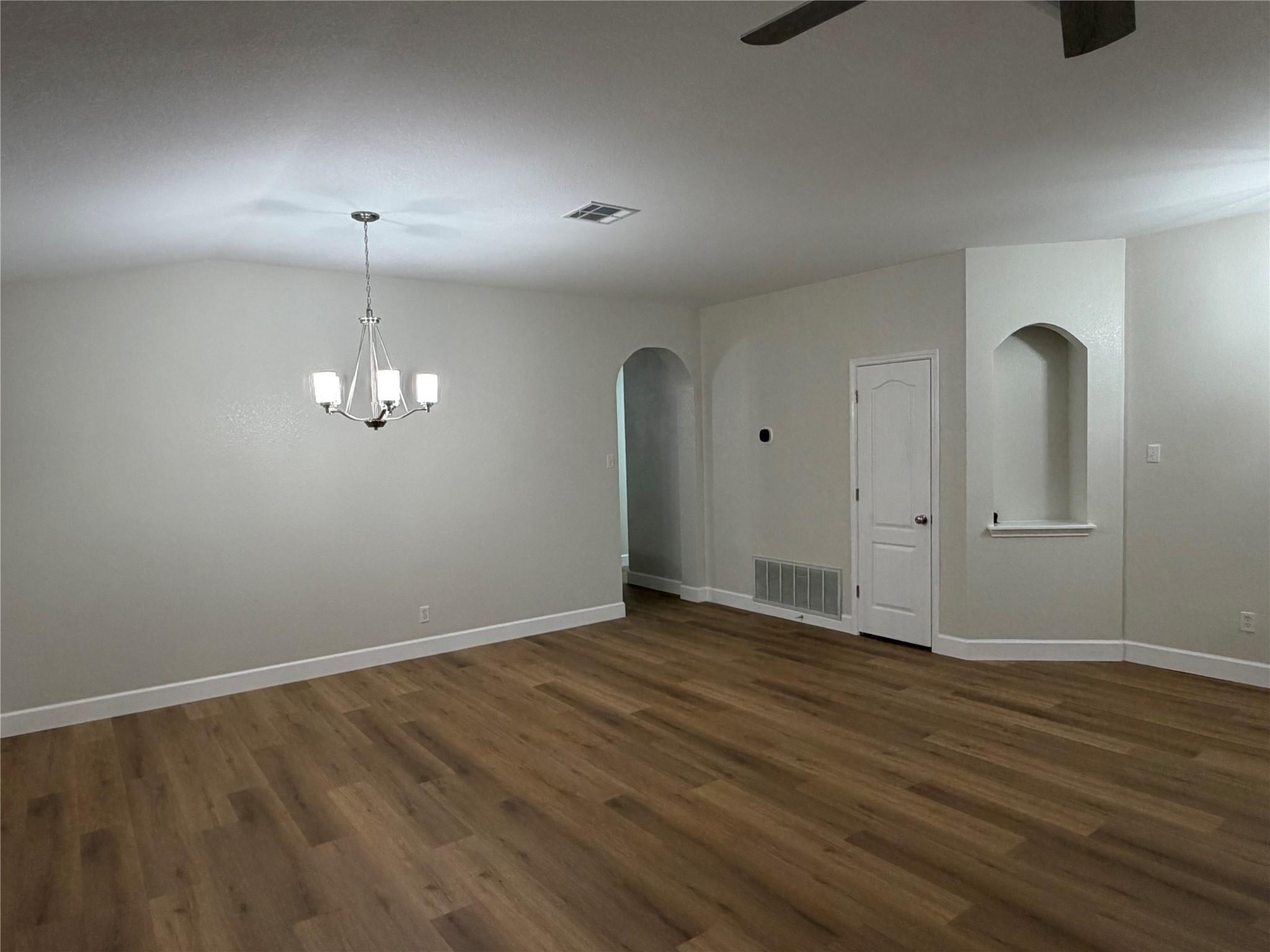 4604 Ramies Run Property Photo 8