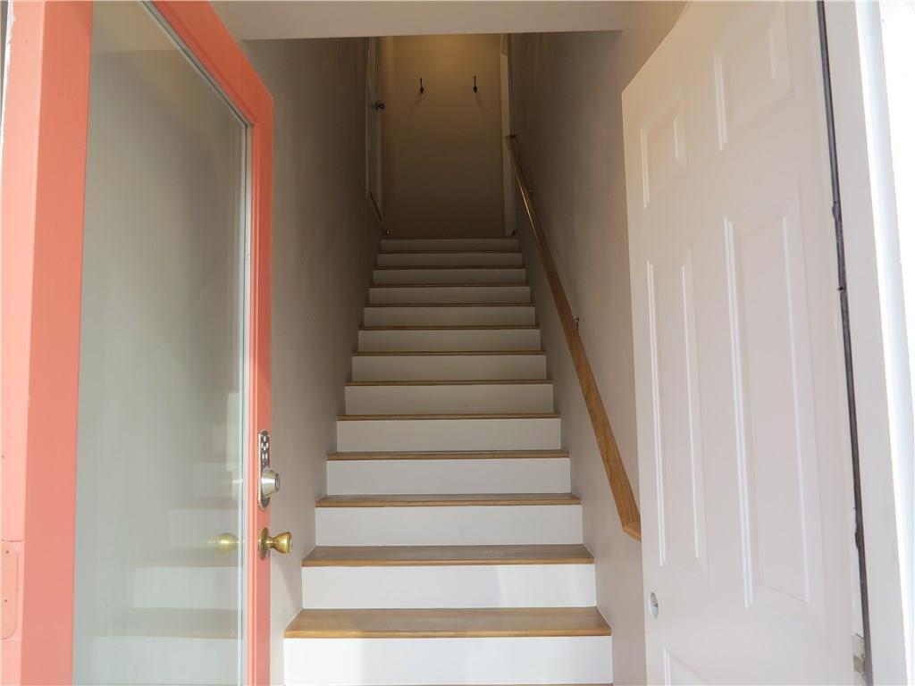 310 W University Ave #b Property Photo 2