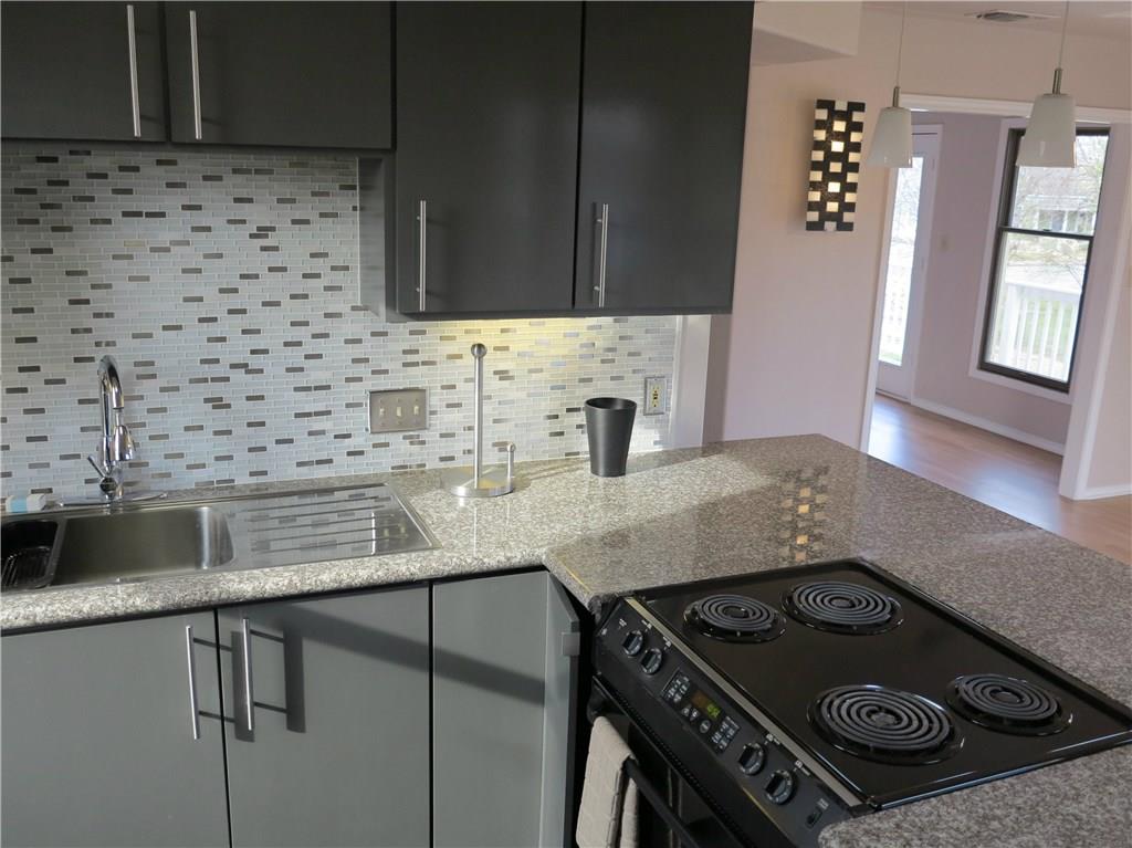 310 W University Ave #b Property Photo 6