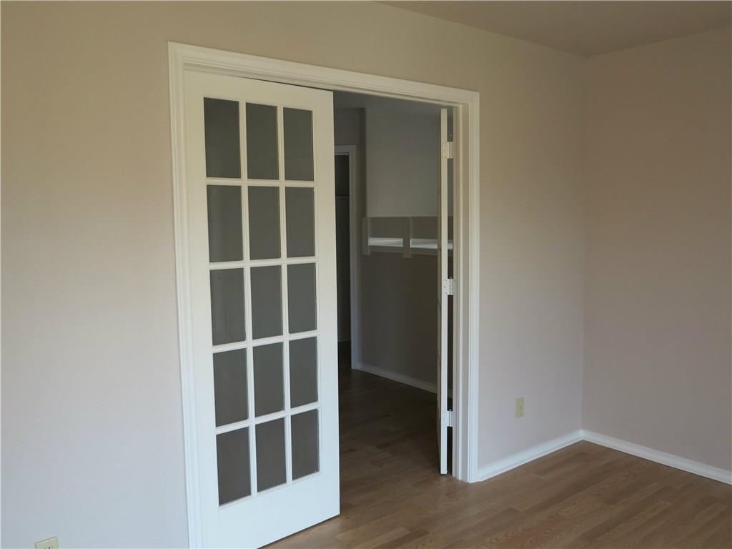 310 W University Ave #b Property Photo 7