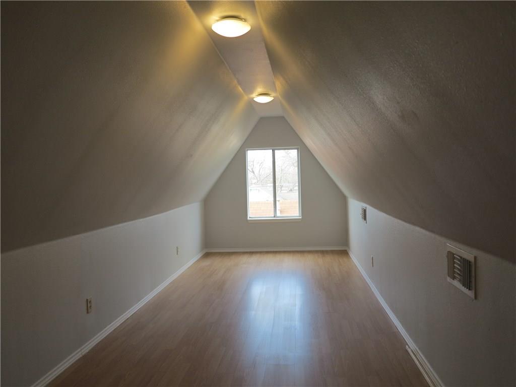 310 W University Ave #b Property Photo 12