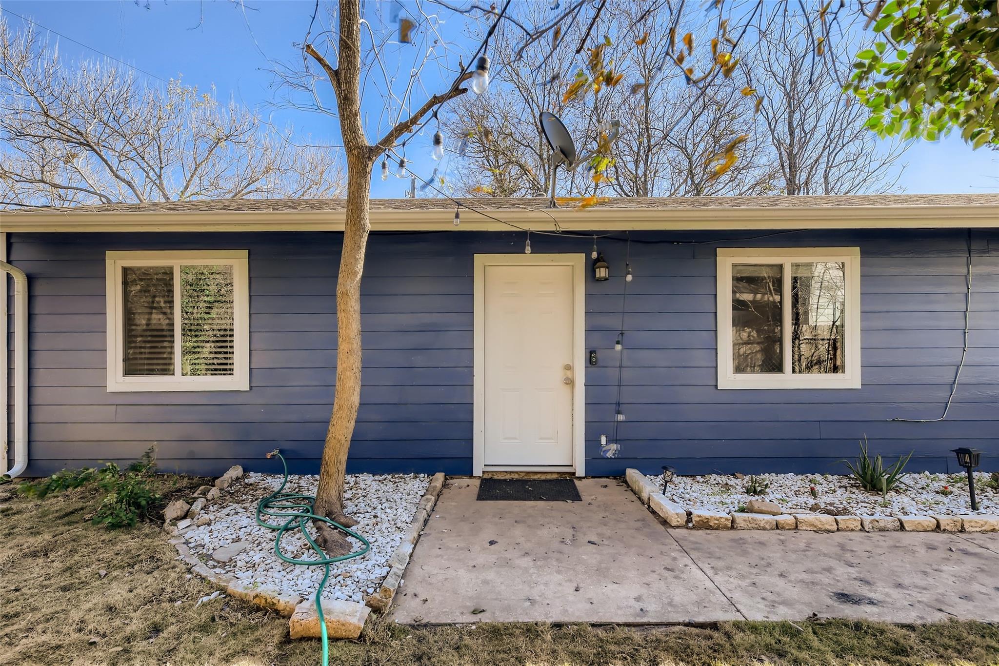 6108 Calmar Cv #B Property Photo 1