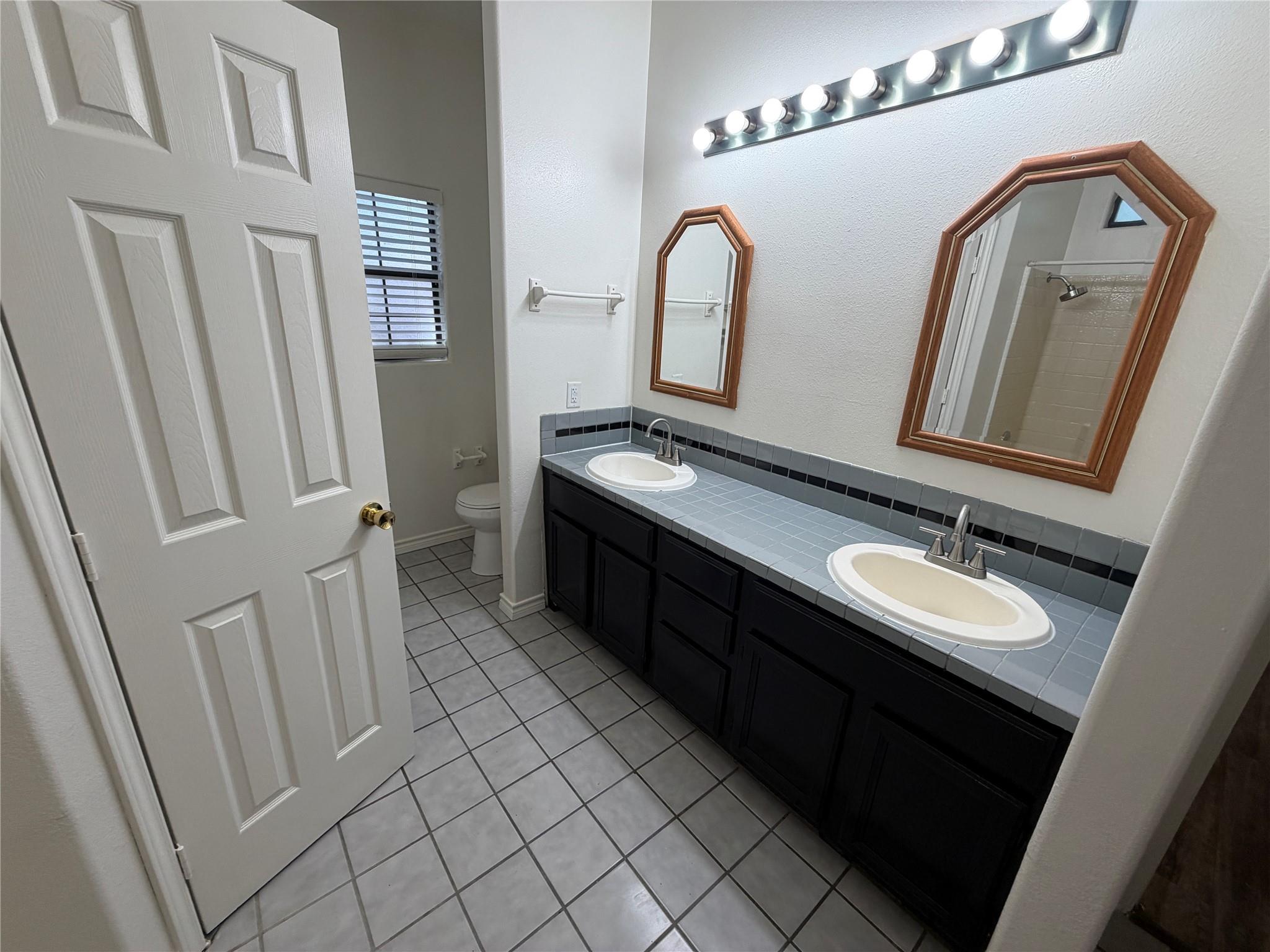 2605 Alcott Ln #b Property Photo 12
