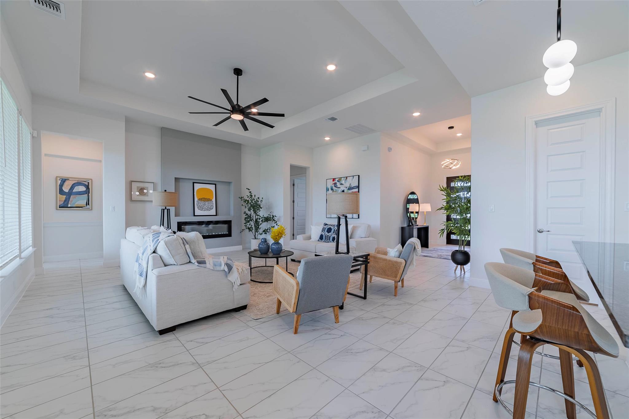 101 Woodstock Cir Property Photo 9