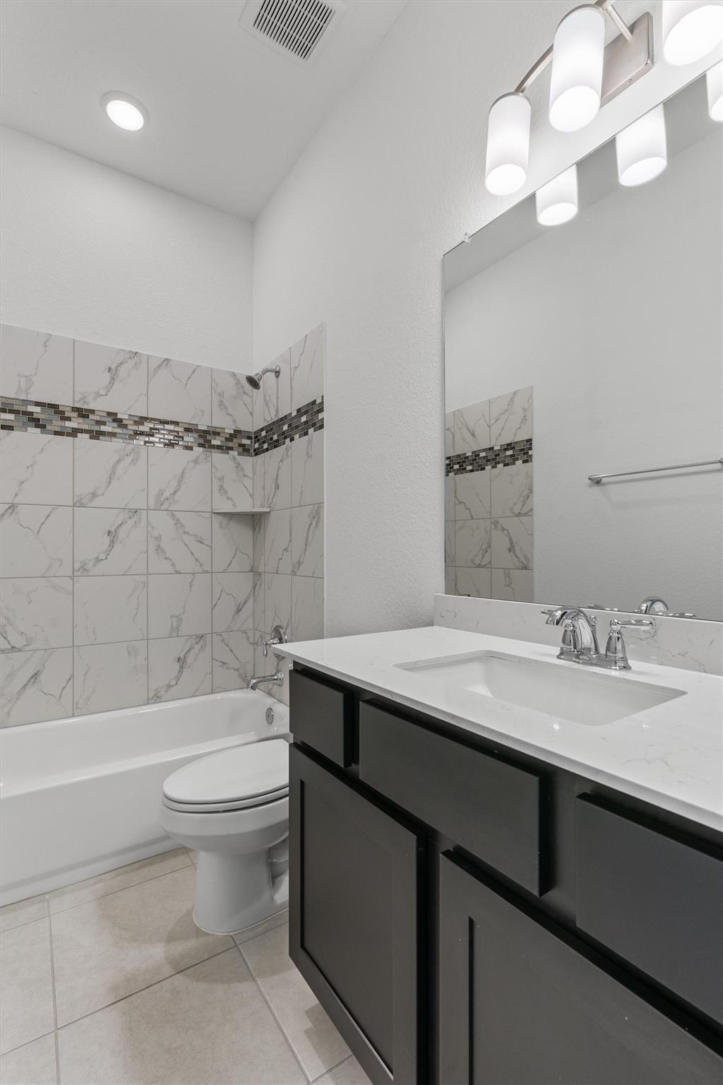 101 Woodstock Cir Property Photo 22