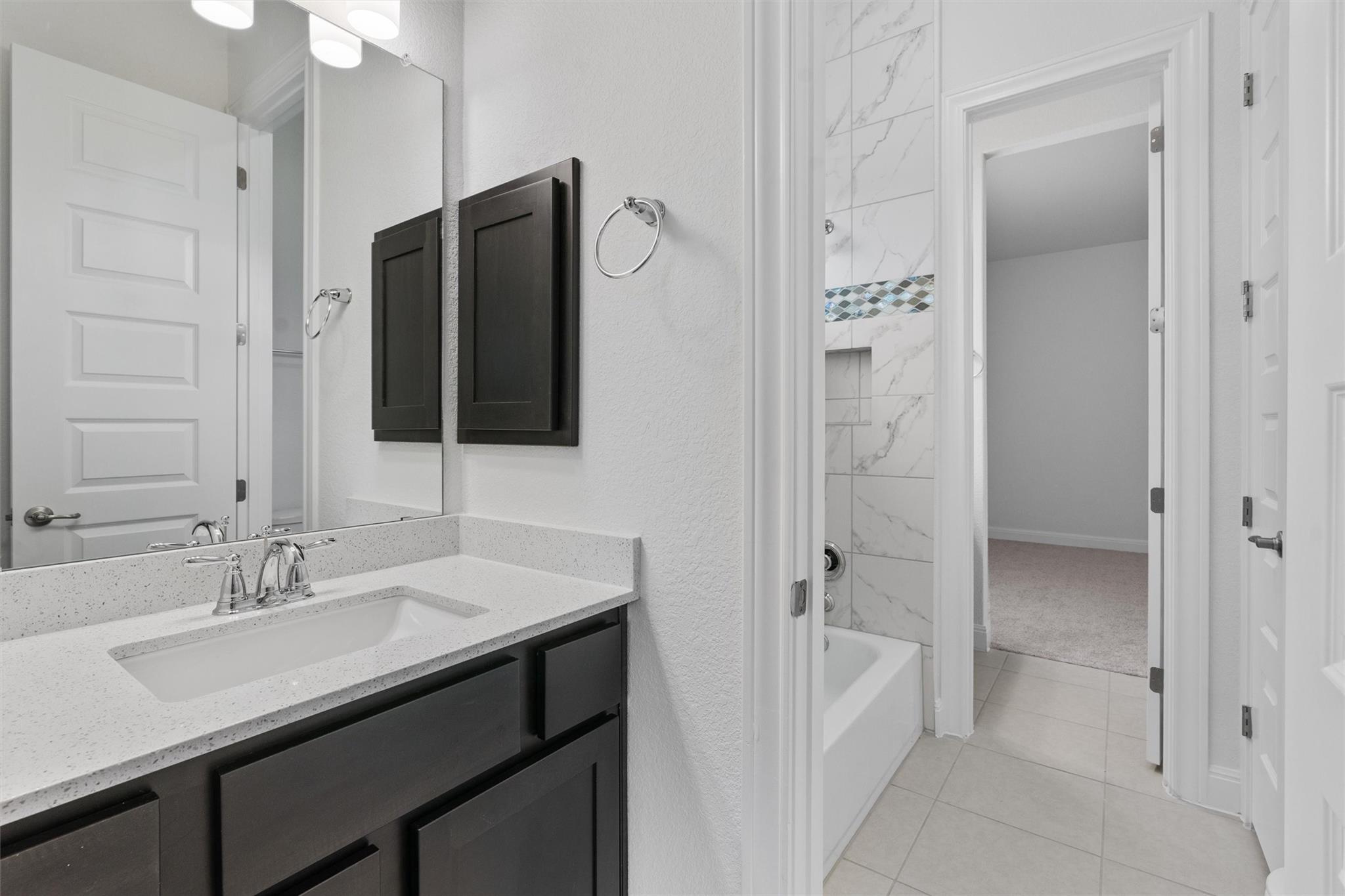 101 Woodstock Cir Property Photo 24