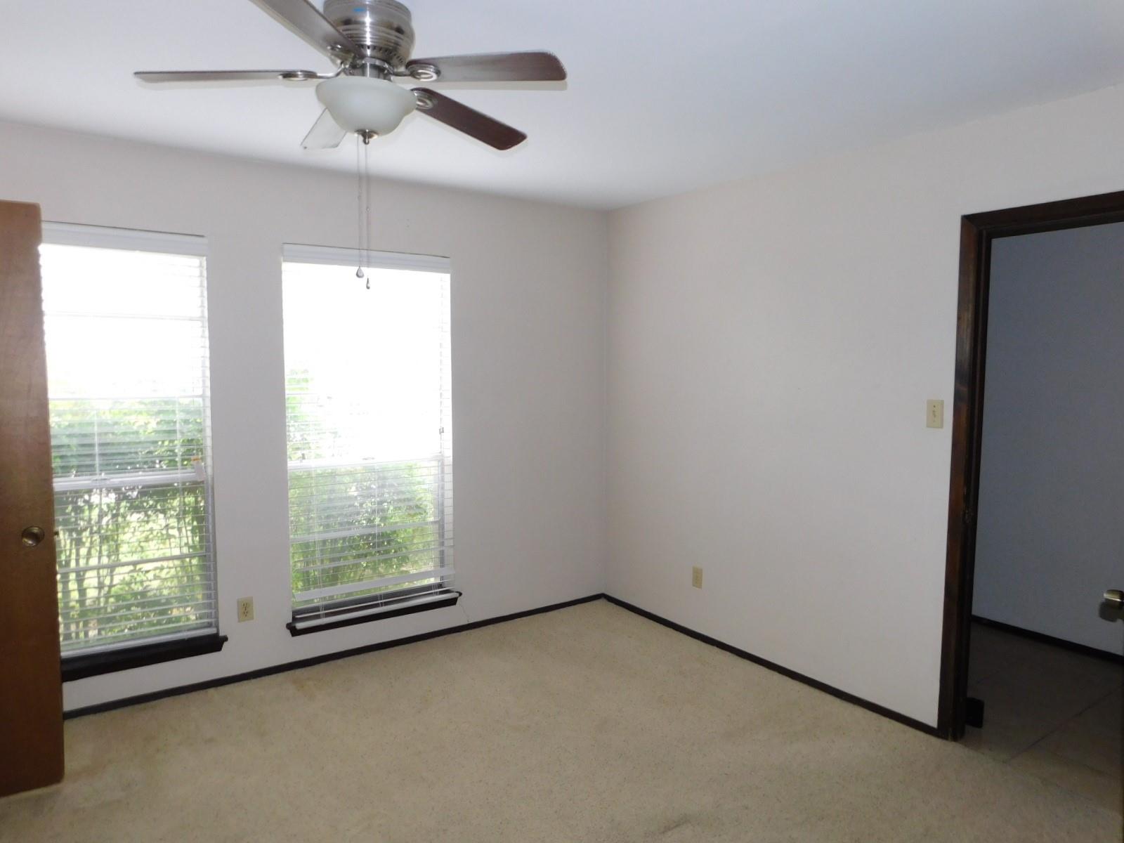 2513 Mcgregor Dr Property Photo 4