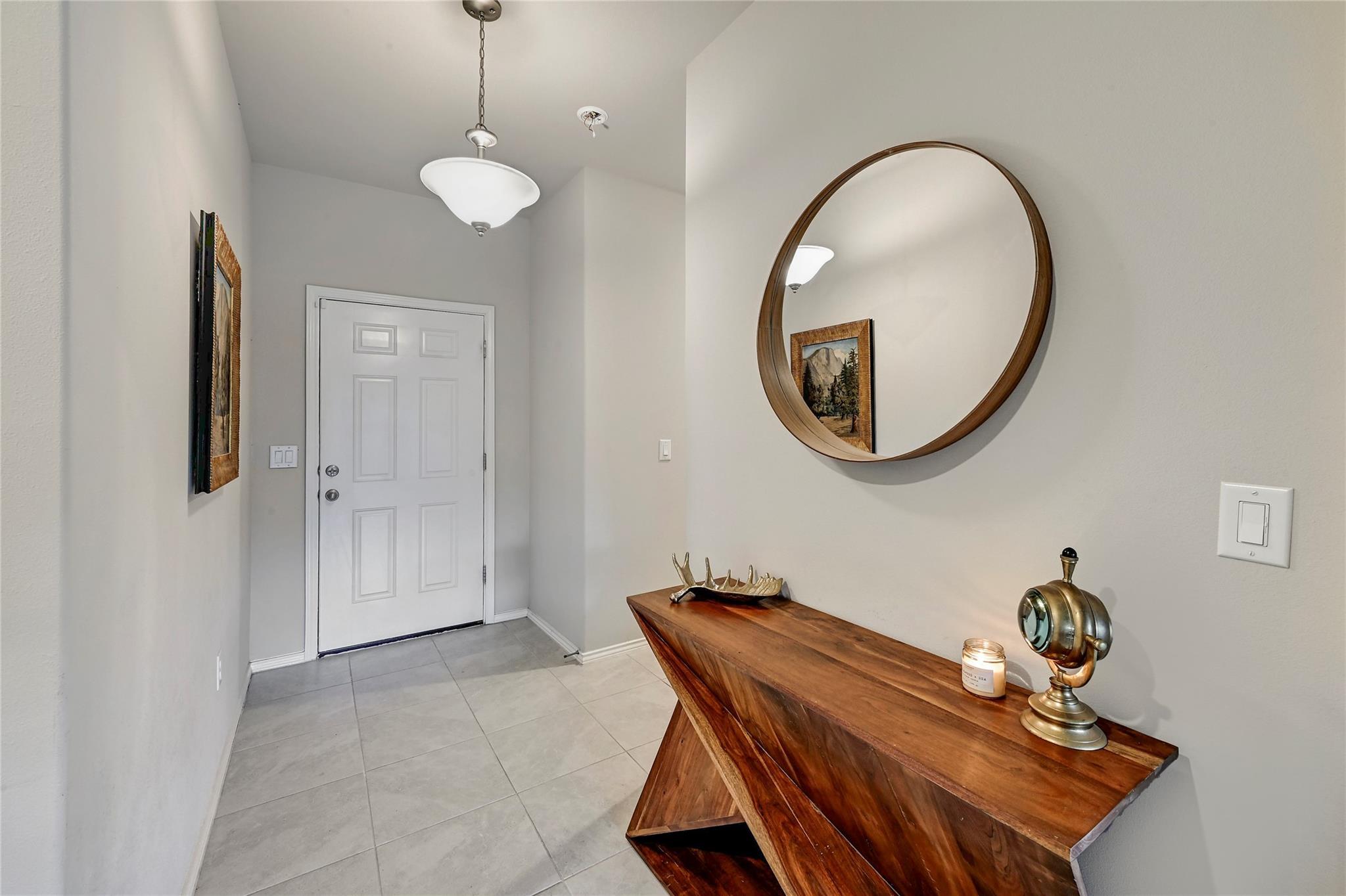 1302 Ponderosa Bnd Property Photo 4