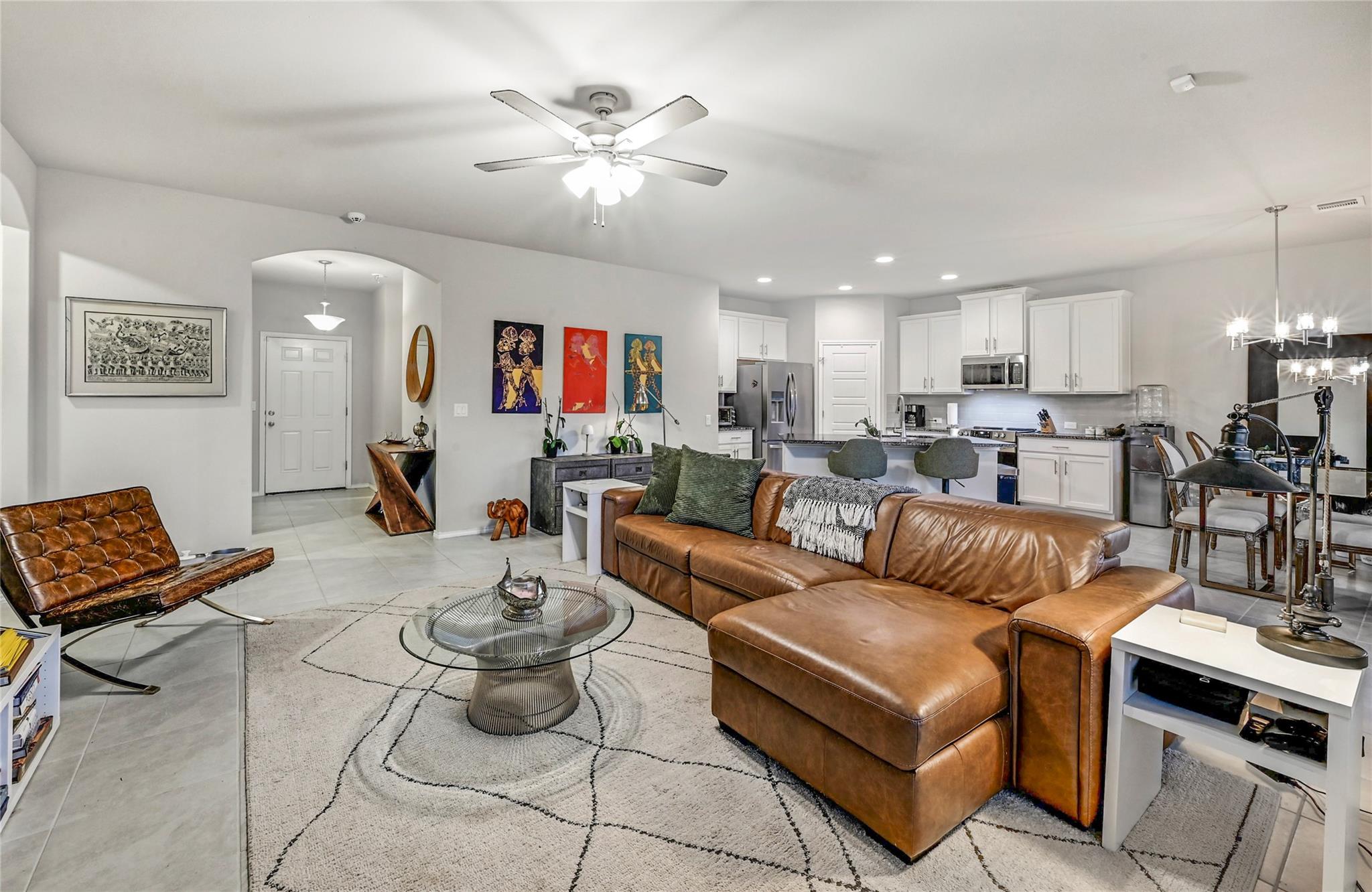 1302 Ponderosa Bnd Property Photo 9