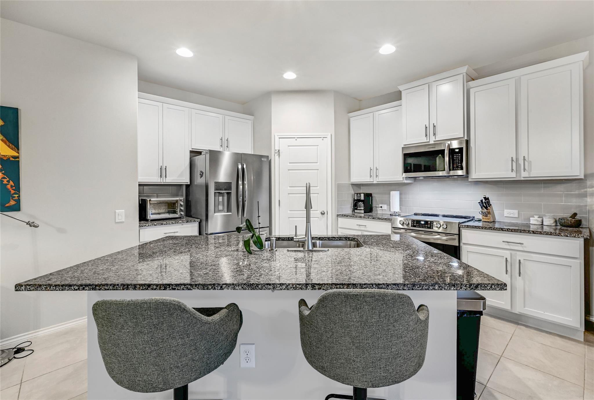 1302 Ponderosa Bnd Property Photo 10