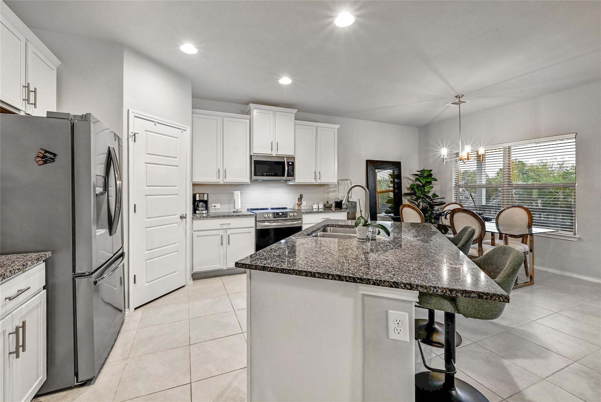 1302 Ponderosa Bnd Property Photo 11
