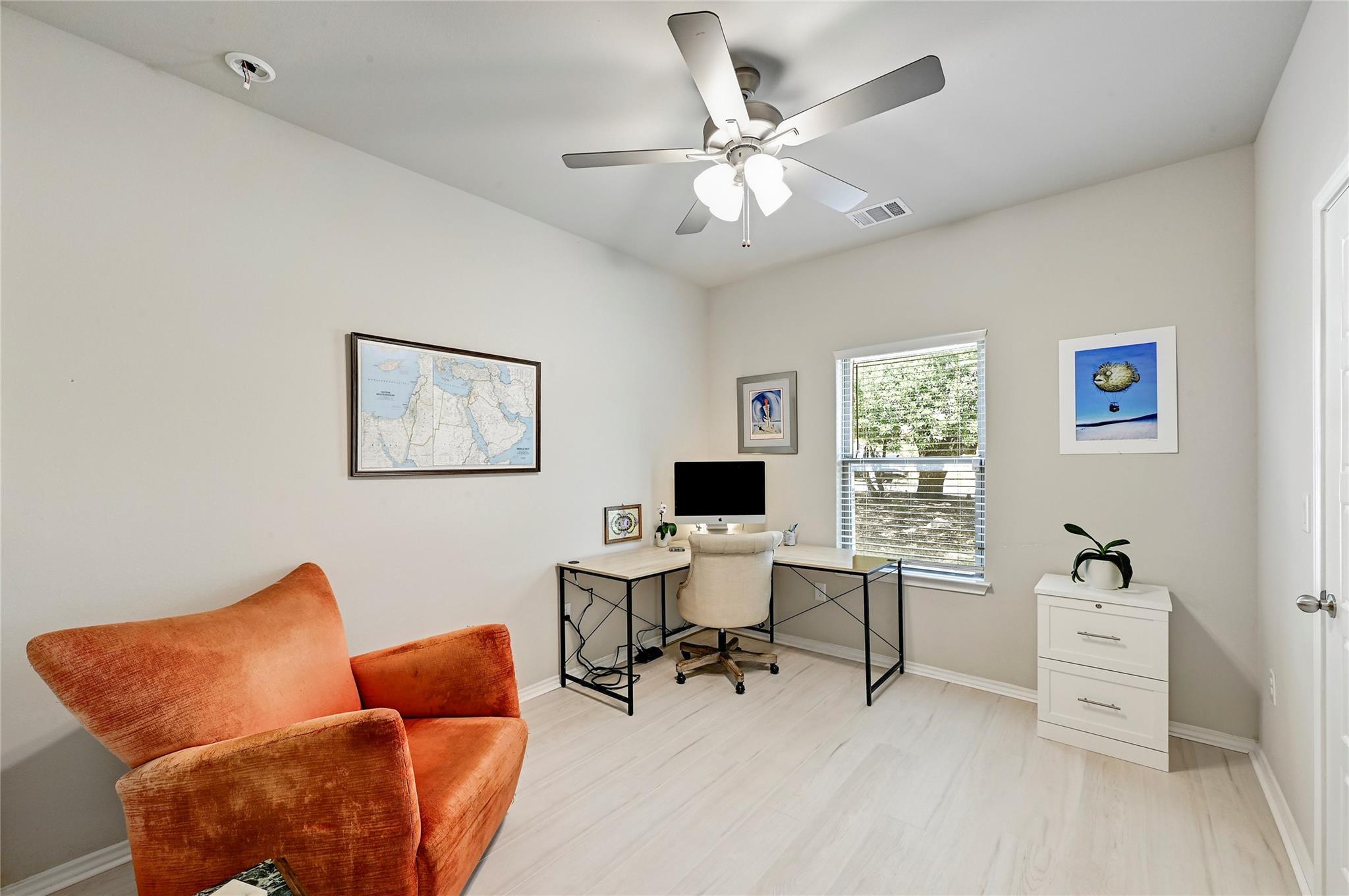 1302 Ponderosa Bnd Property Photo 18