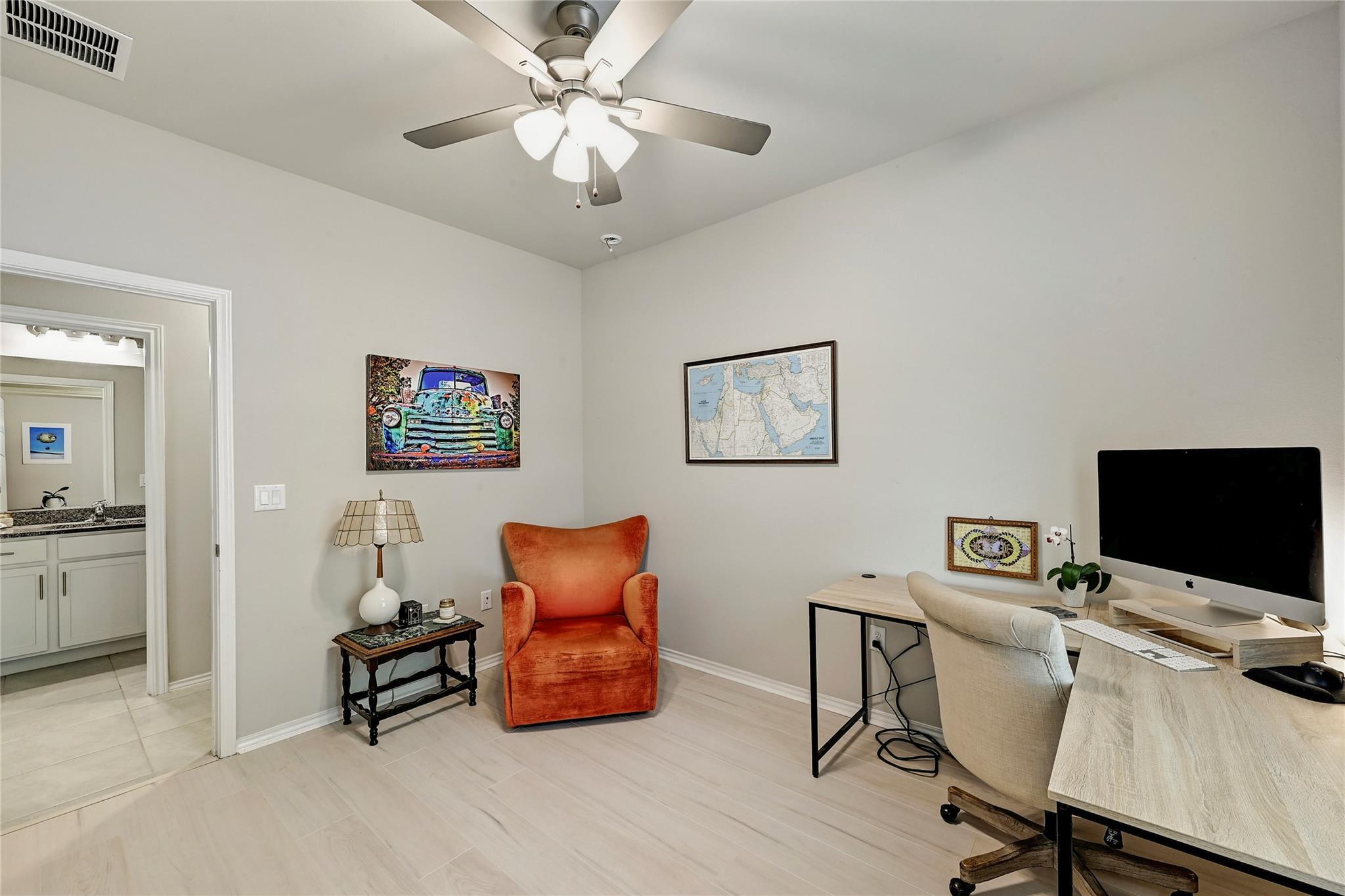 1302 Ponderosa Bnd Property Photo 19