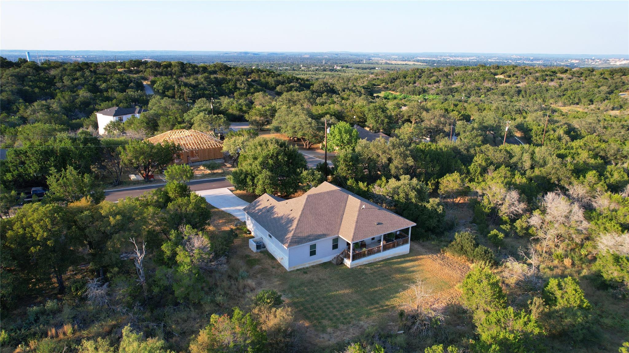 1302 Ponderosa Bnd Property Photo 37