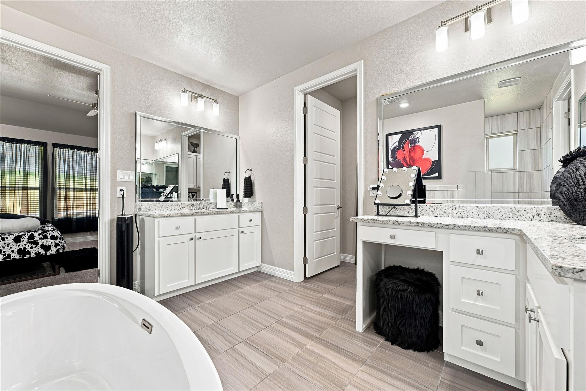 3018 Box Canyon Cir Property Photo 15