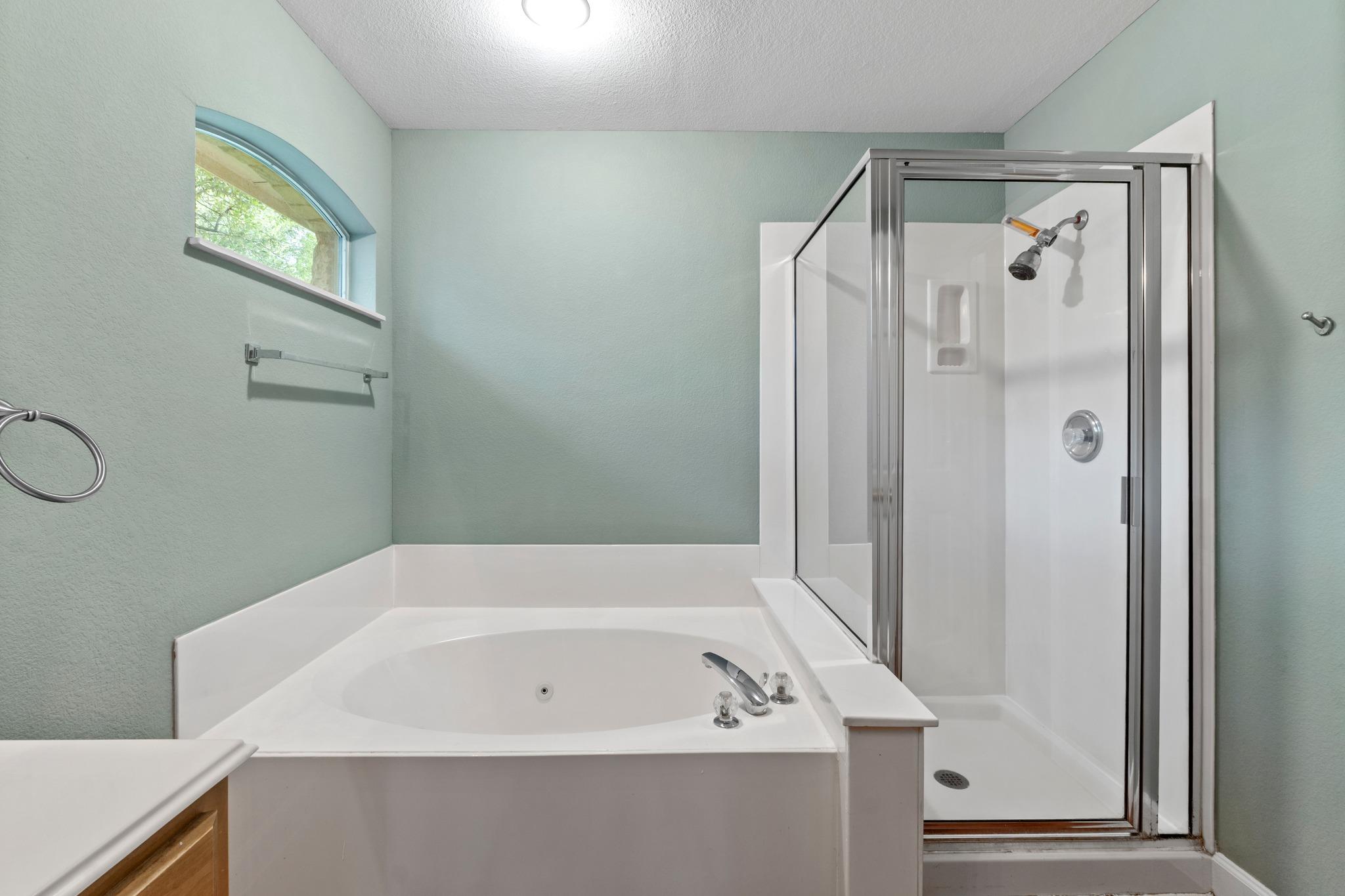 1310 Brighton Bend Ln Property Photo 20