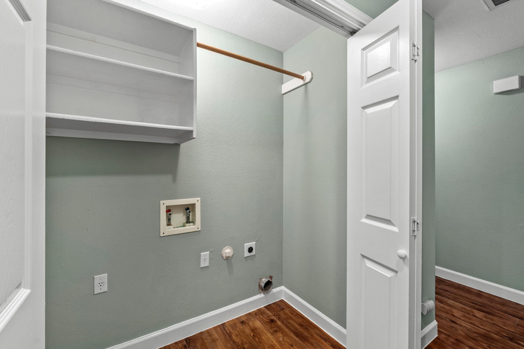 1310 Brighton Bend Ln Property Photo 27