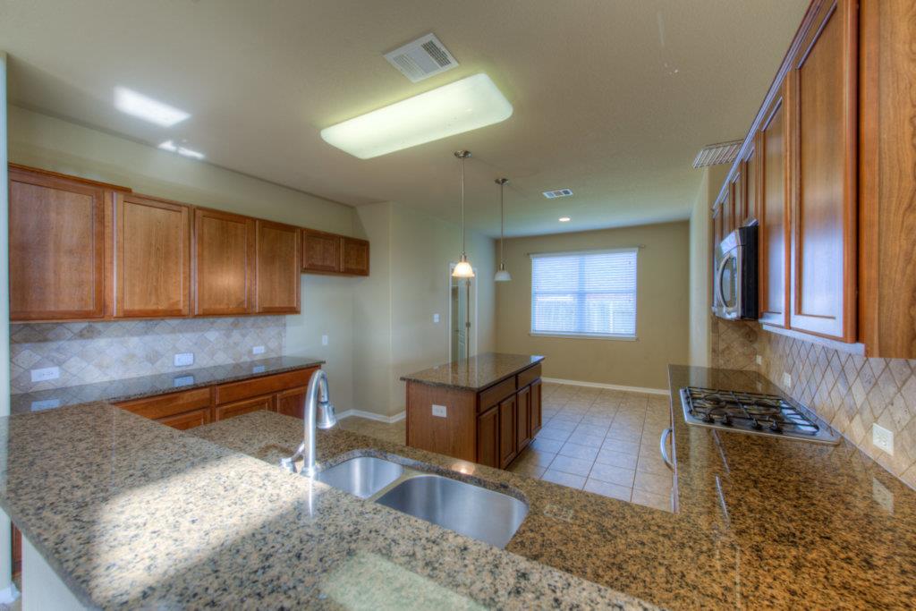 403 Limestone Trl Property Photo 10