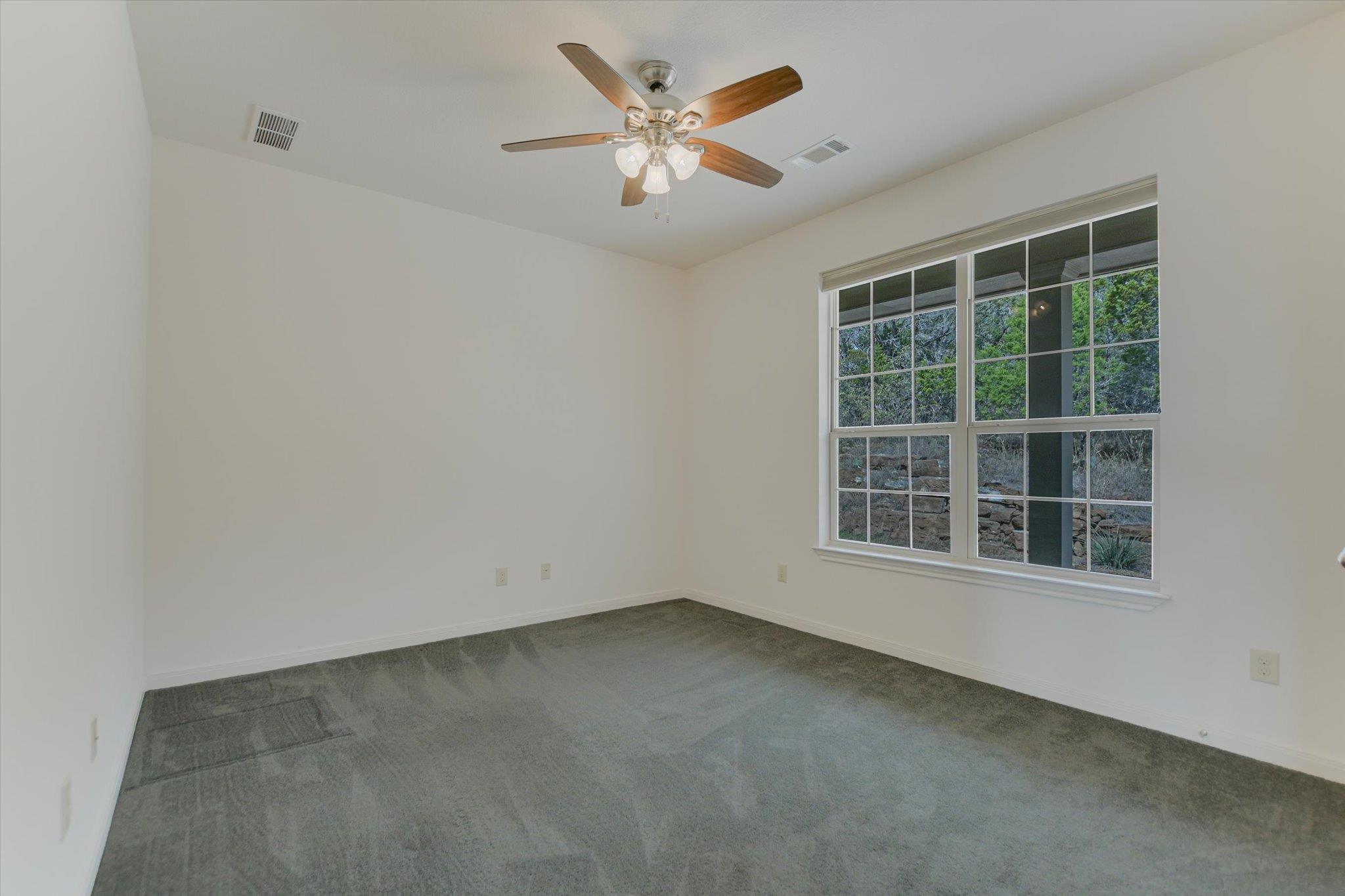 851 Stone Mountain Dr Property Photo 15