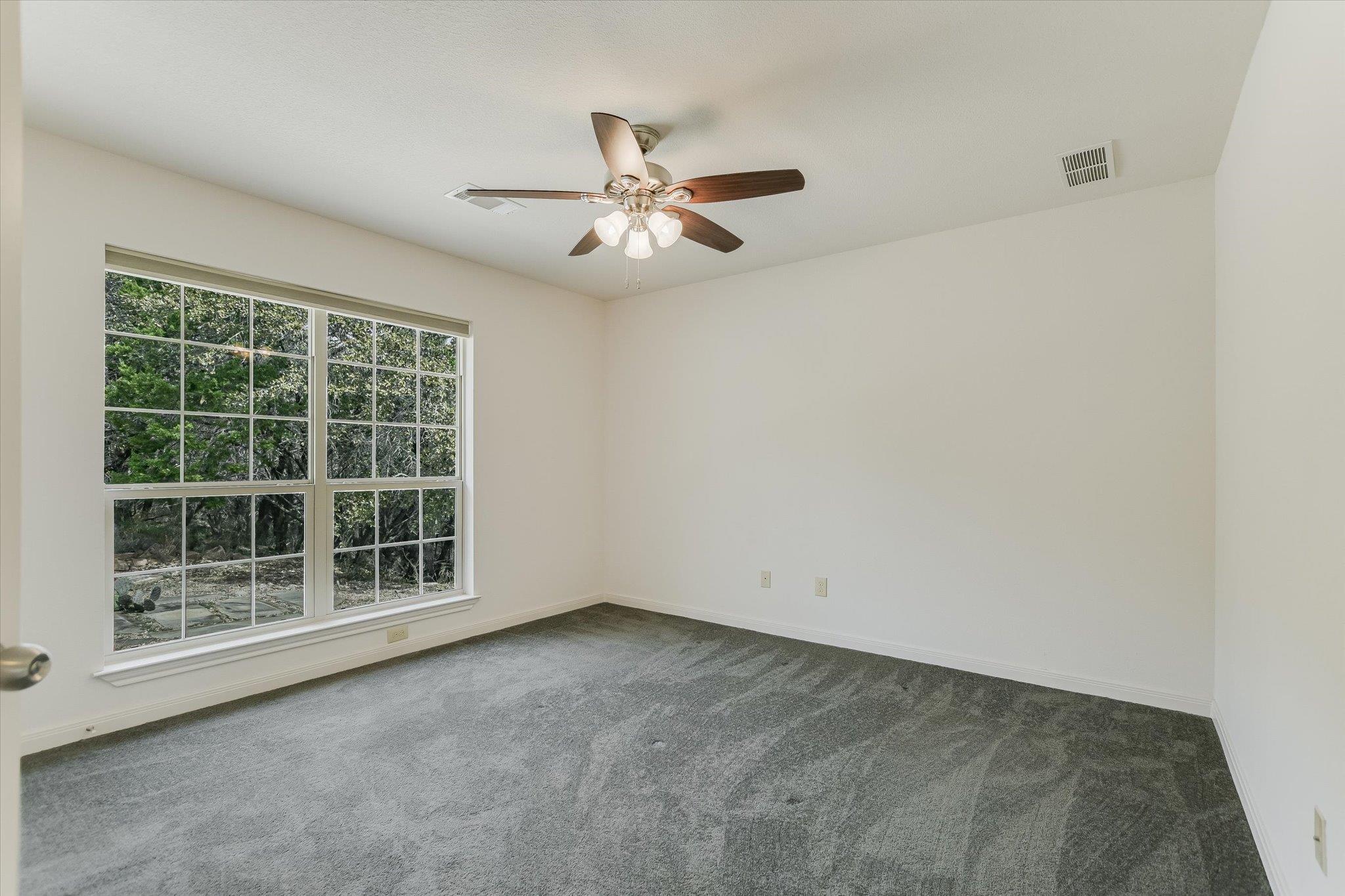 851 Stone Mountain Dr Property Photo 17